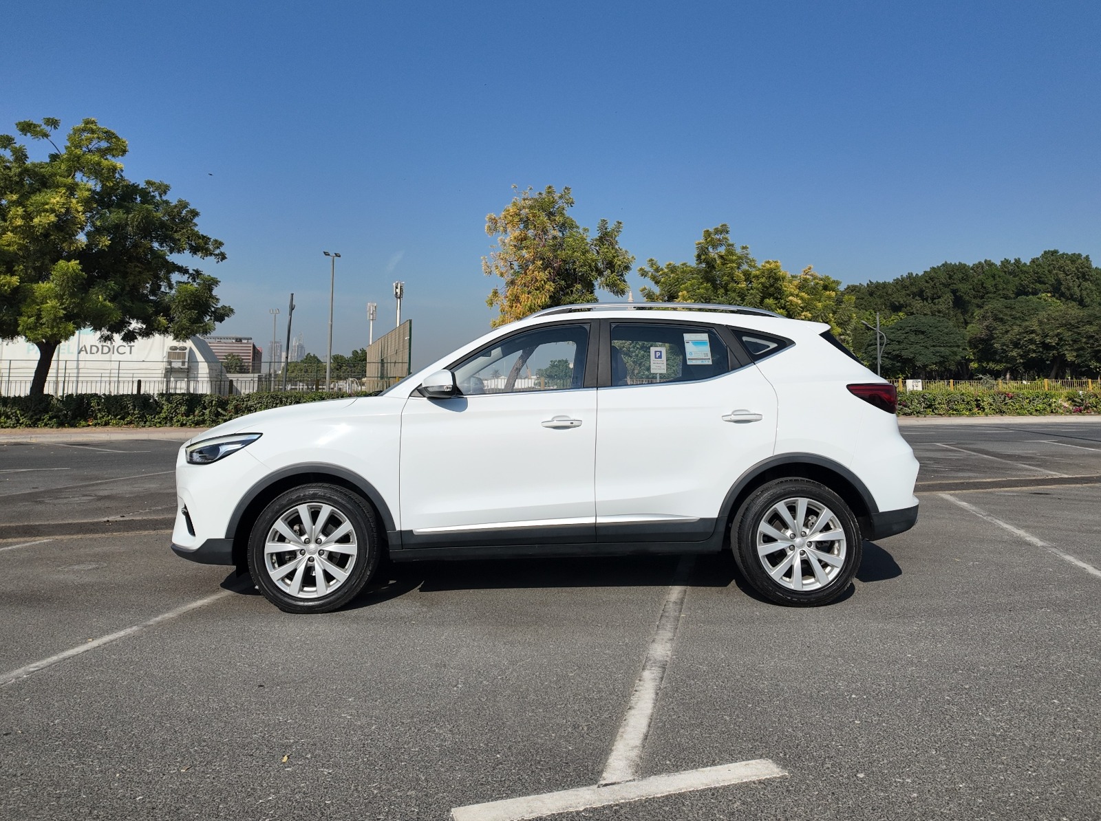
								2023 MG ZS WHITE – RESERVED full									
