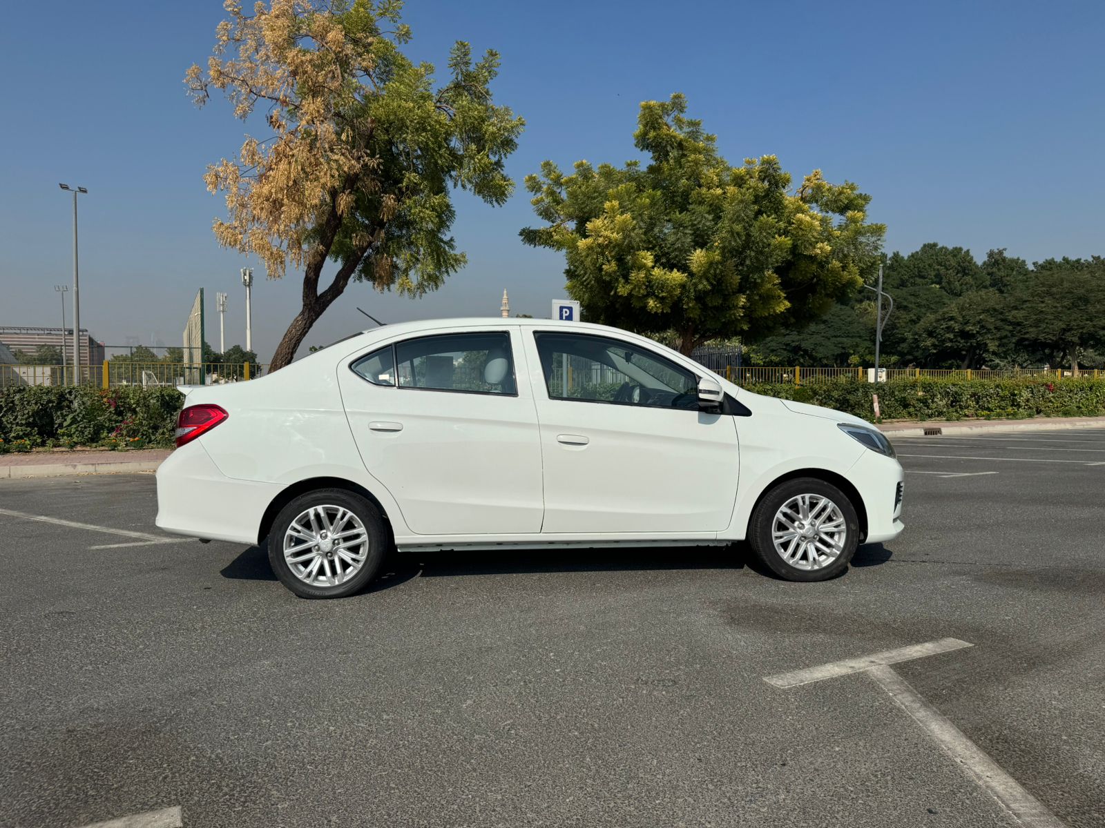 
								Mitsubishi Attrage 2022 GCC SPEC full									