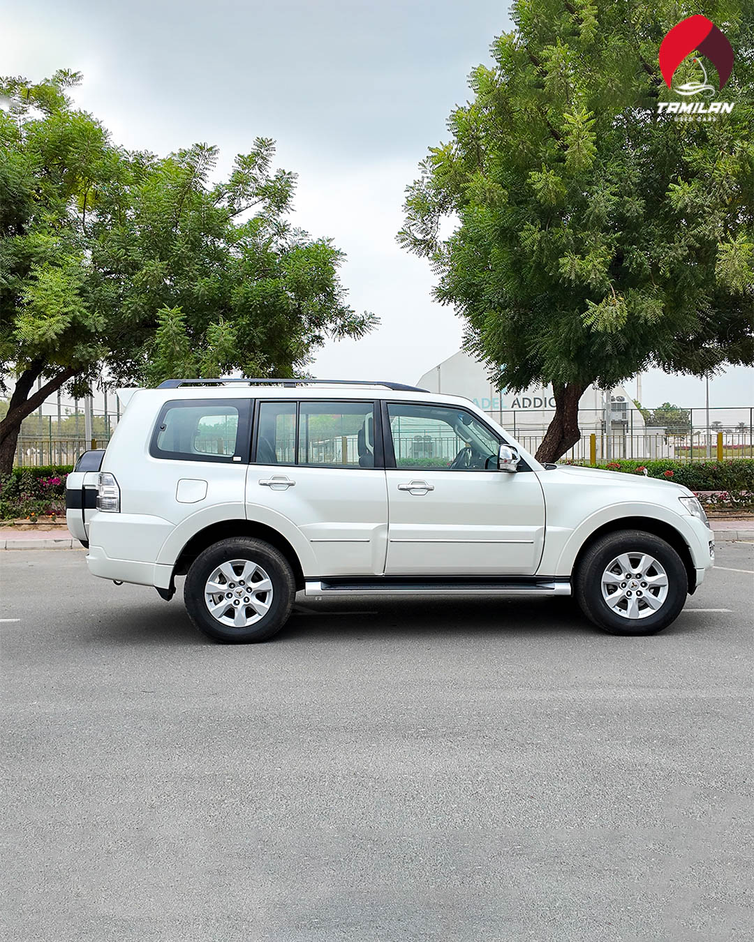 
								2022 | Mitsubishi Pajero 3.5 L | White Pearl Color full									