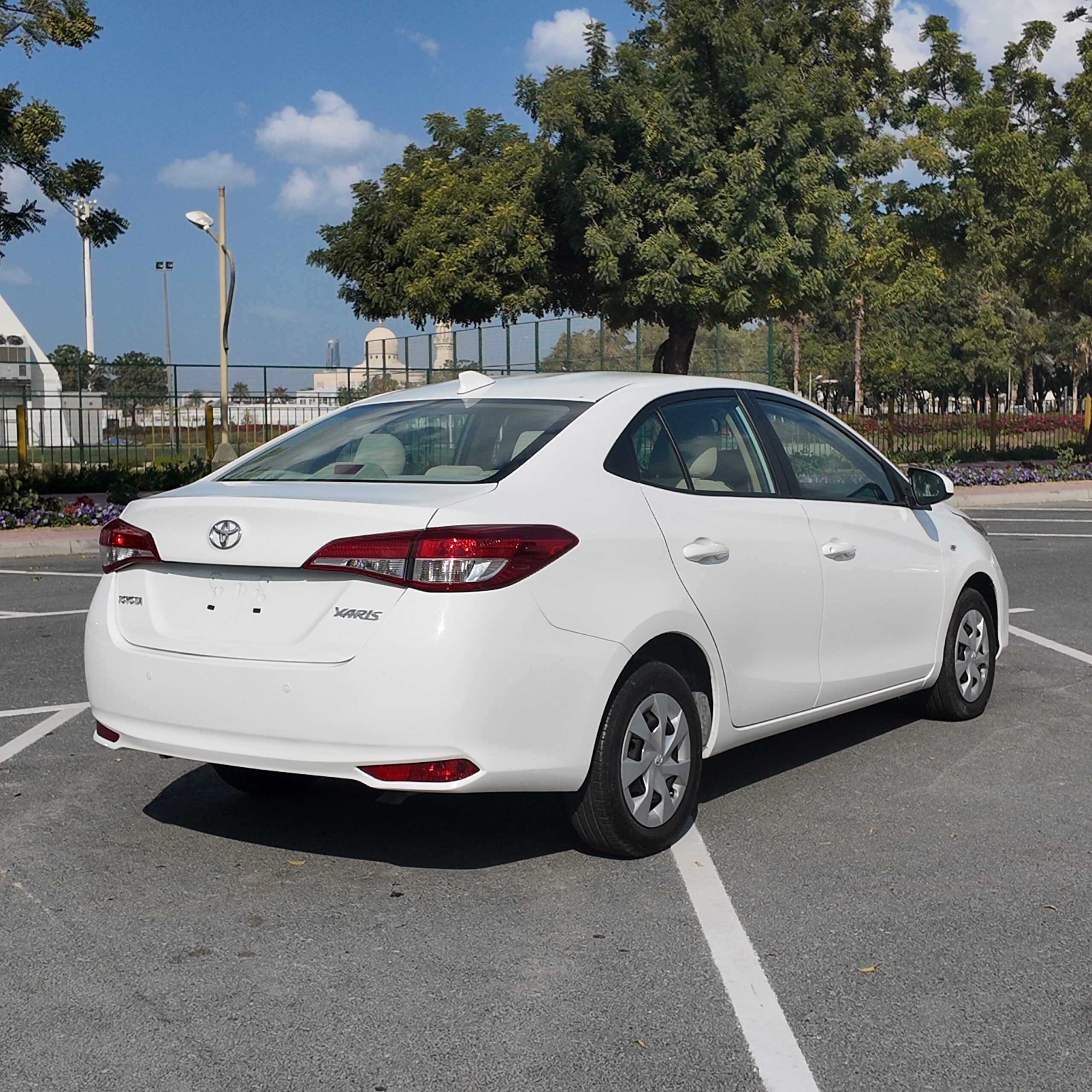 
								2022 Toyota Yaris 1.5L full									