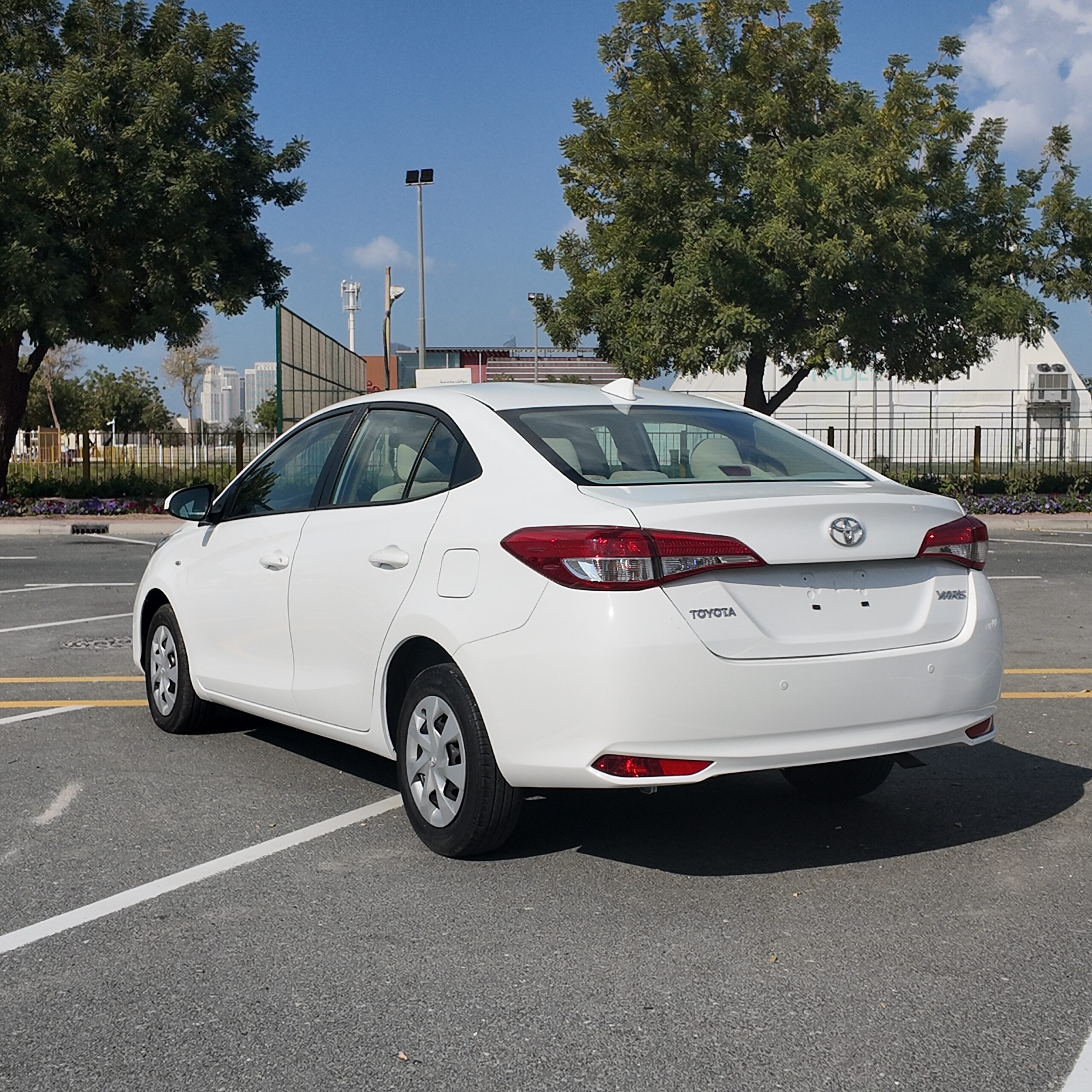 
								2022 Toyota Yaris 1.5L full									