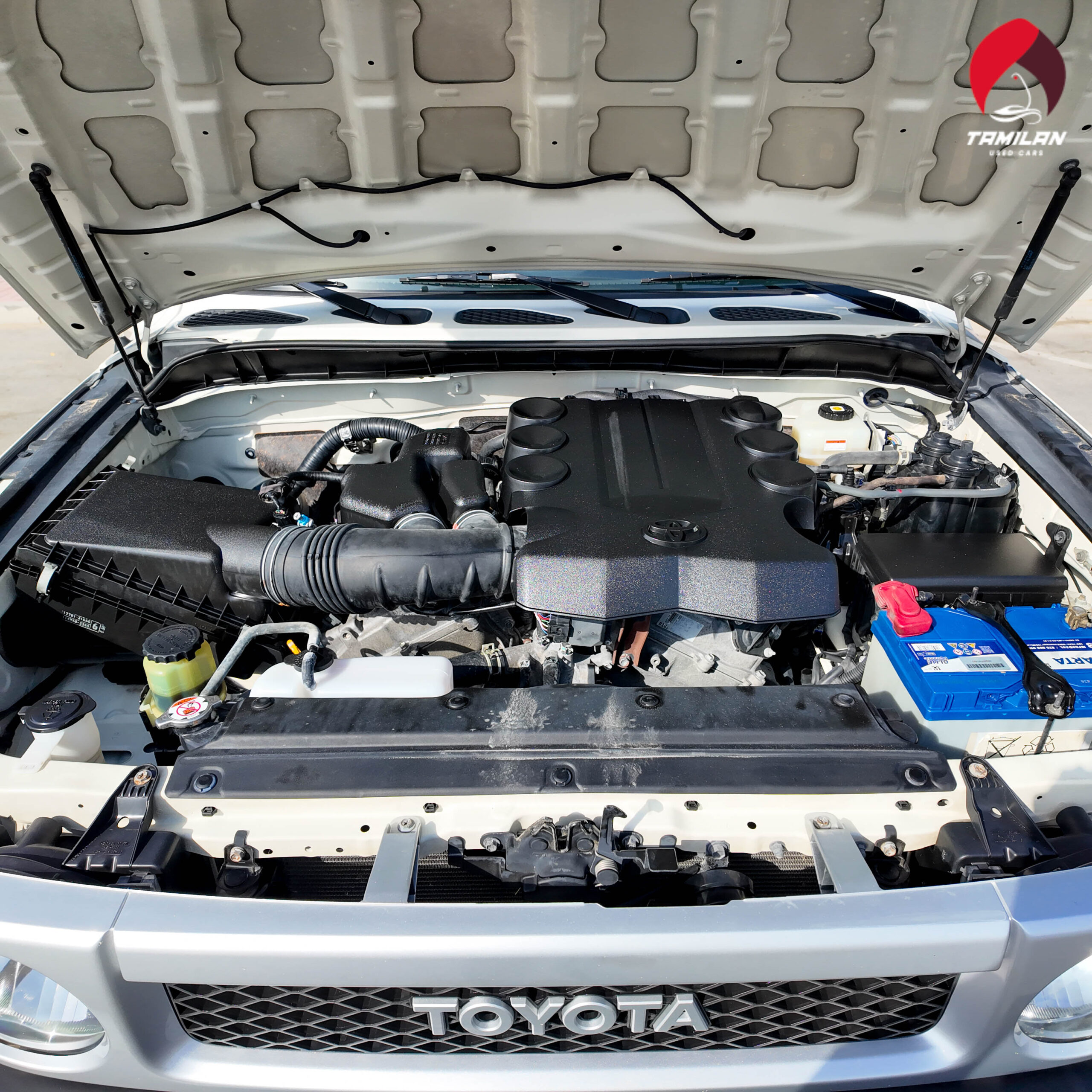 
								2022 Toyota FJ Crusier (White) full									