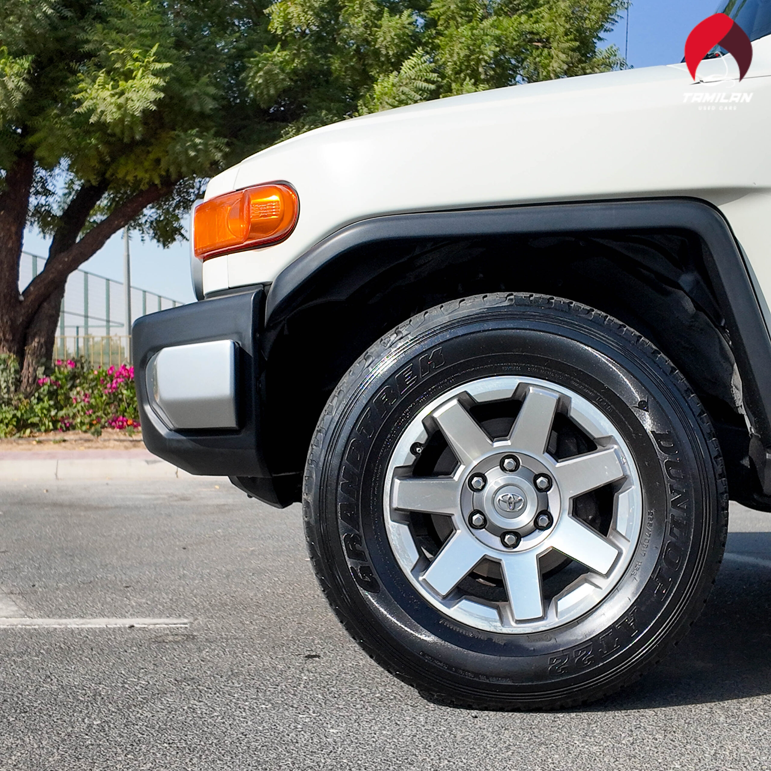 
								2022 Toyota FJ Crusier (White) full									