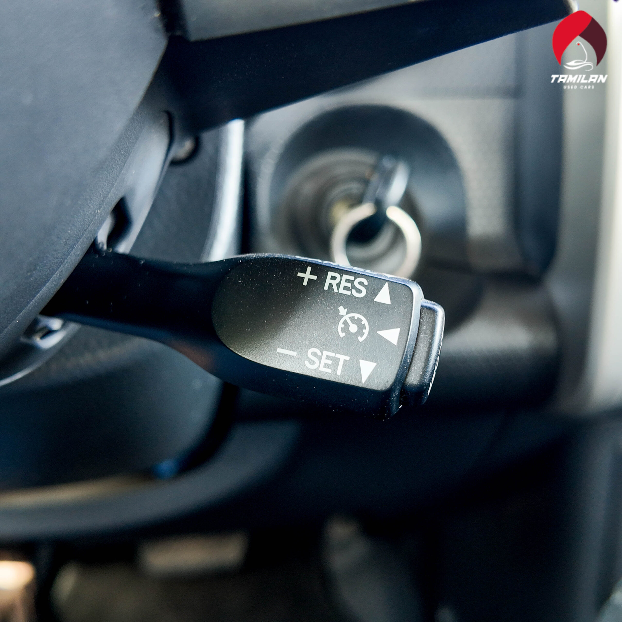 
								2022 Toyota FJ Crusier (White) full									