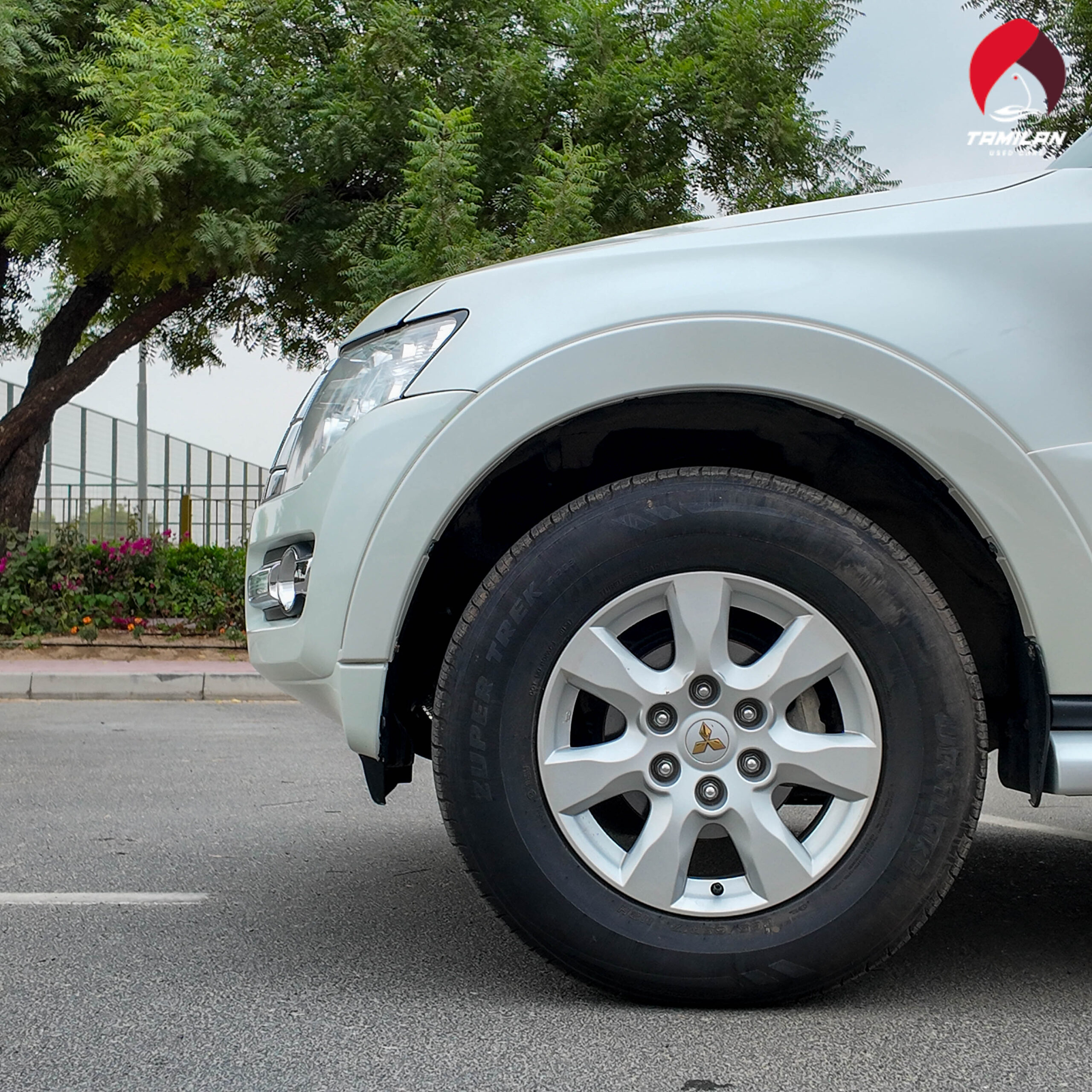 
								2022 | Mitsubishi Pajero 3.5 L | White Pearl Color full									