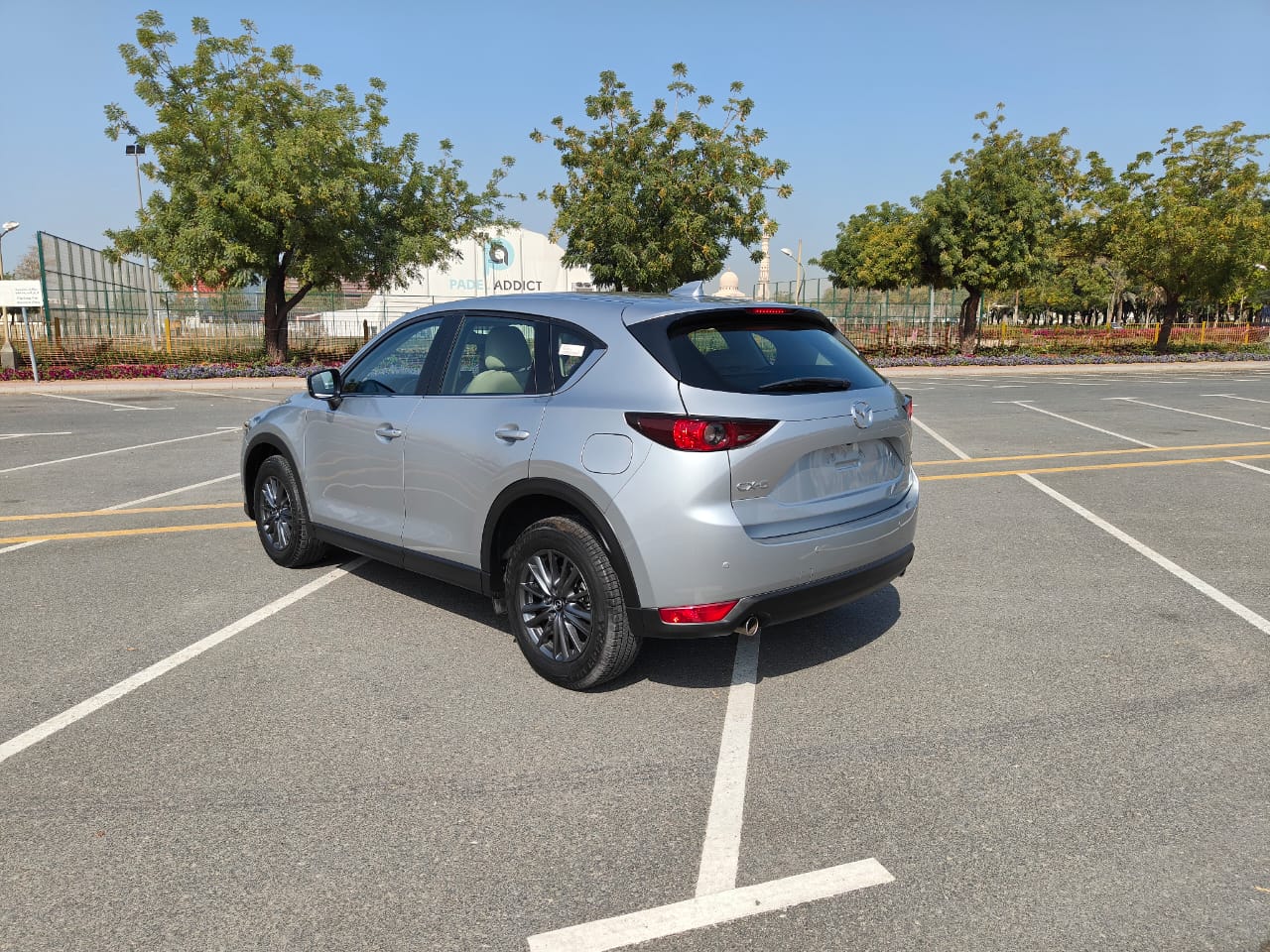 
								2022 Mazda CX-5 (Silver) full									
