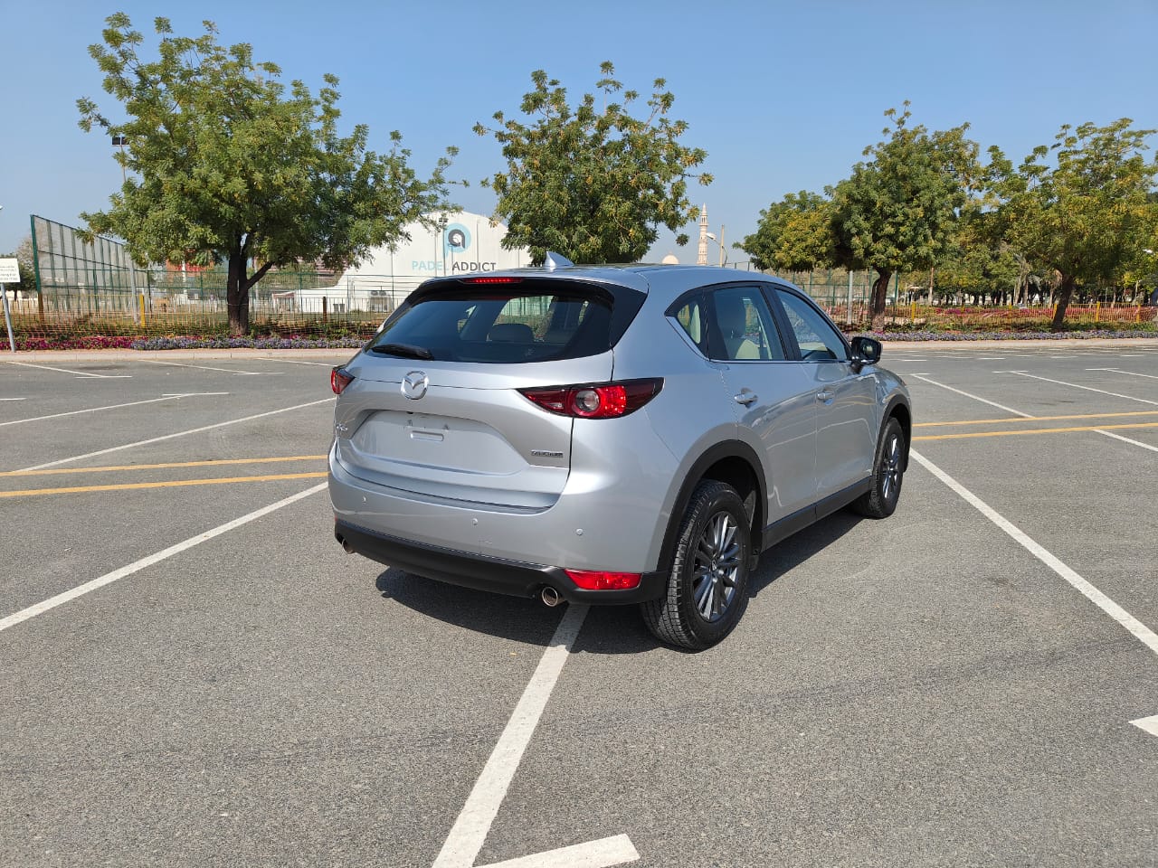 
								2022 Mazda CX-5 (Silver) full									