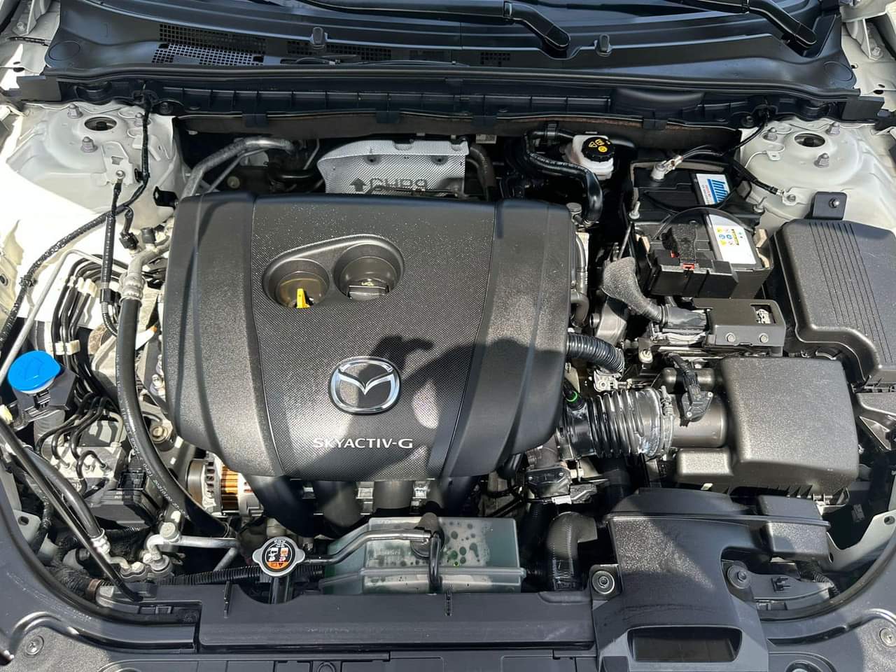 
								MAZDA 6 2022 GCC 2.5L full									