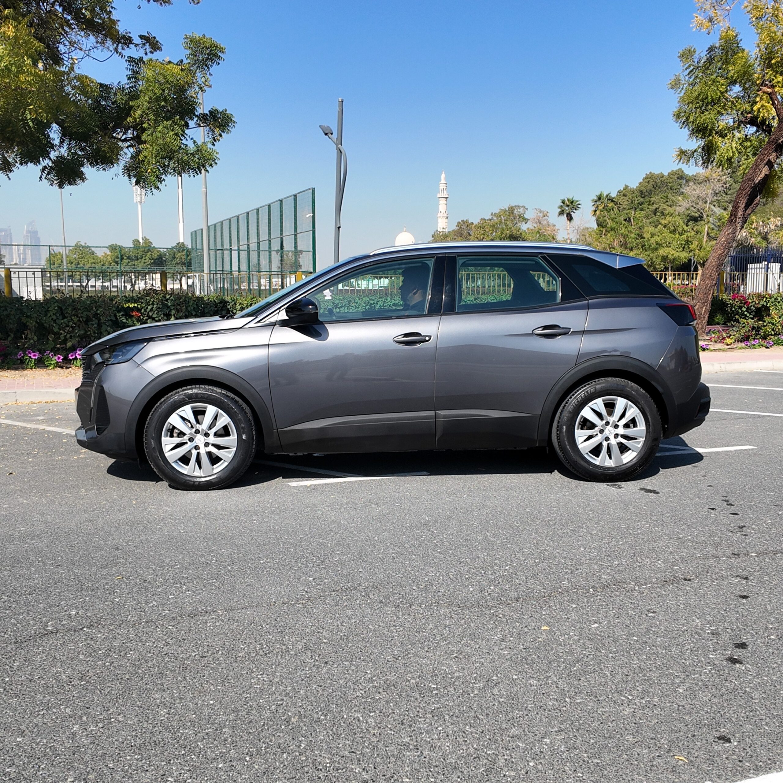 
								Peugeot 3008 1.5L 2023 full									