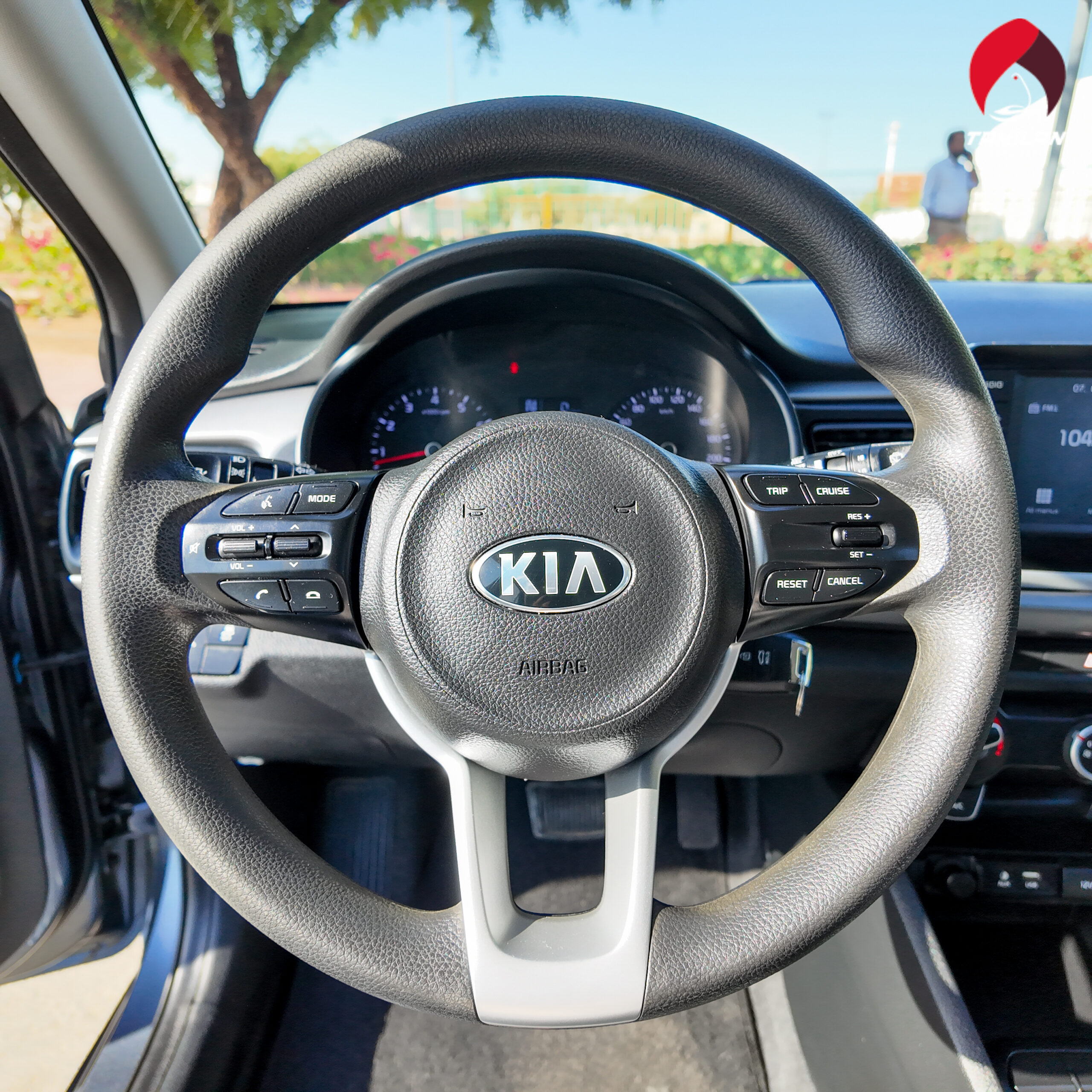 
								2020 Kia Rio – Grey full									
