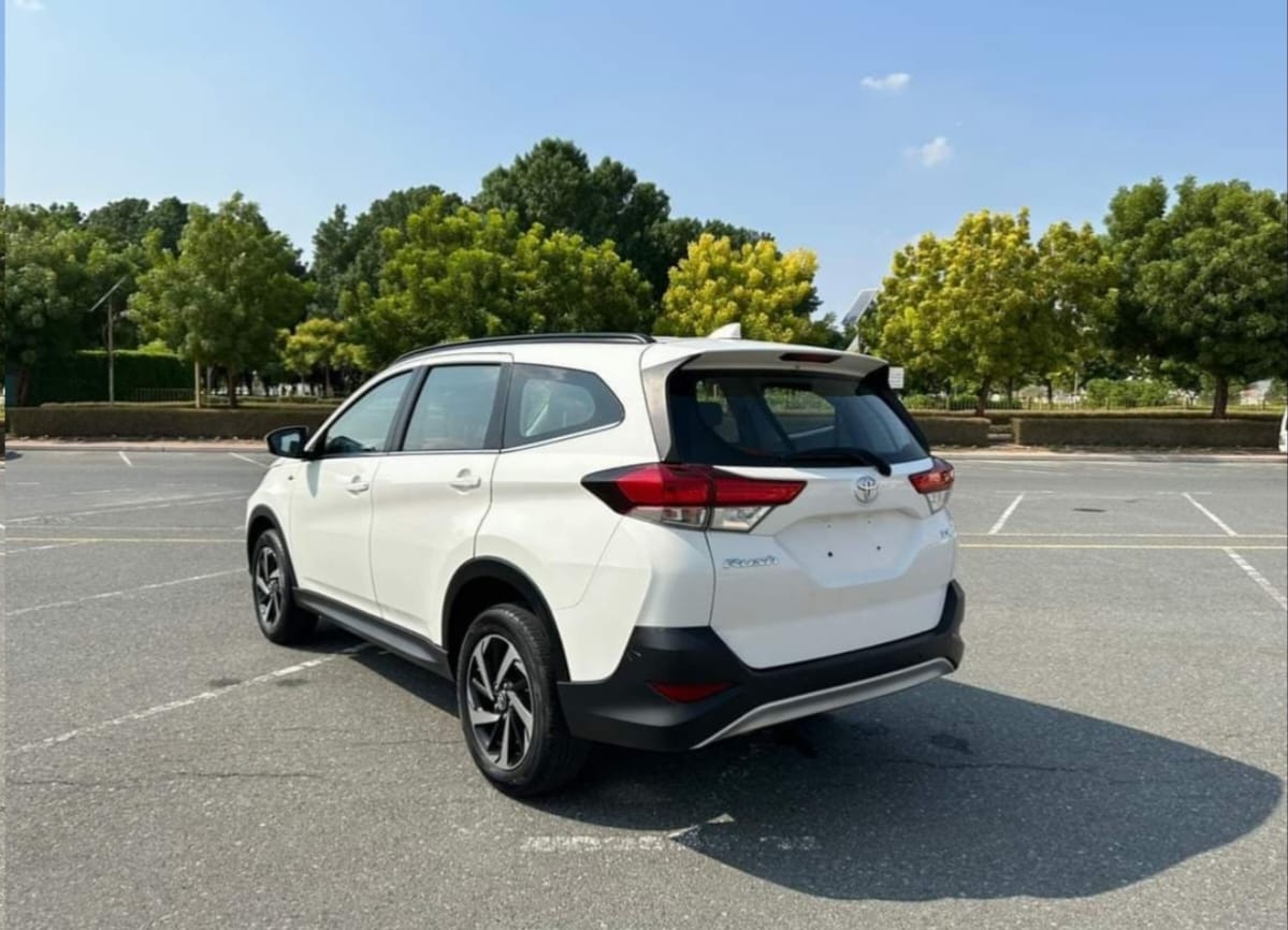 
								Toyota Rush 2021 1.5L EX full									