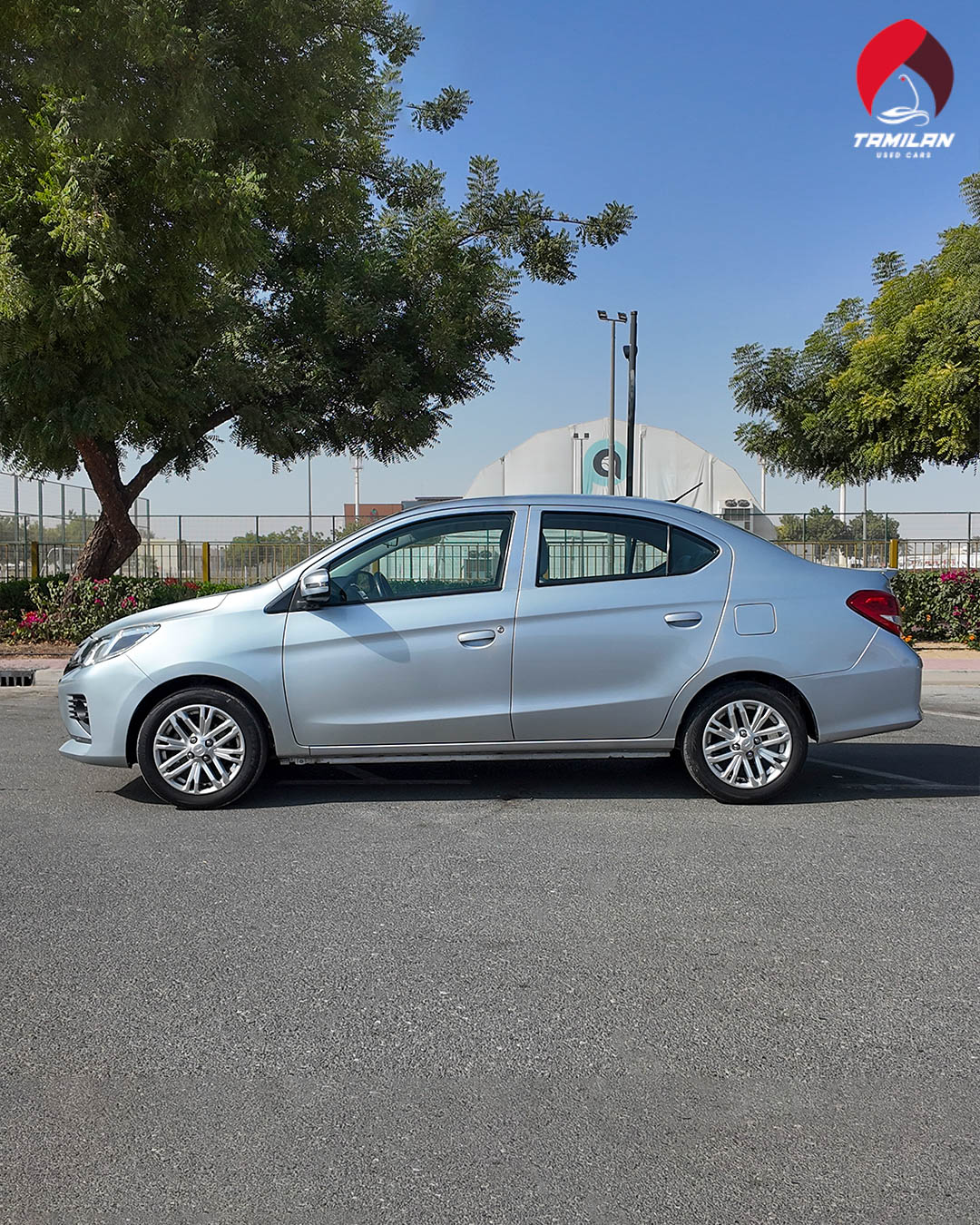 
								Mitsubishi Attrage 2022 Silver full									