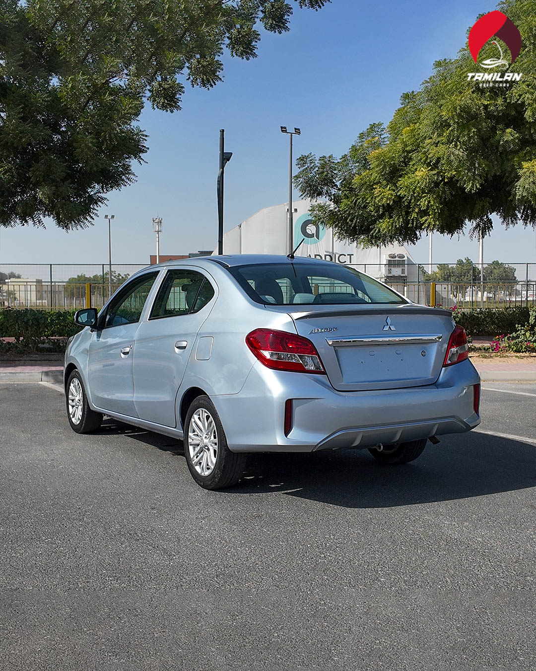 
								Mitsubishi Attrage 2022 Silver full									