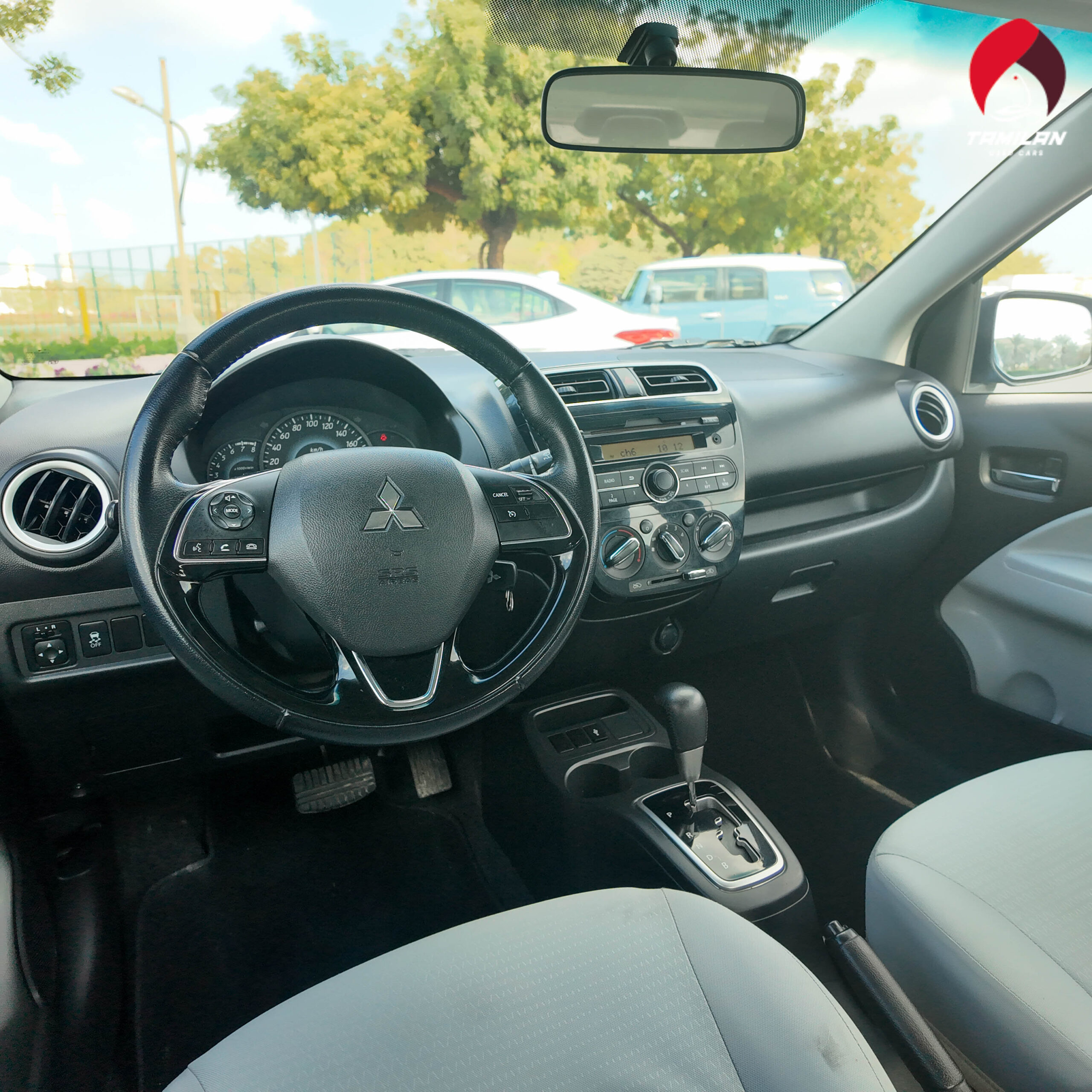 
								Mitsubishi Attrage 2022 Silver full									