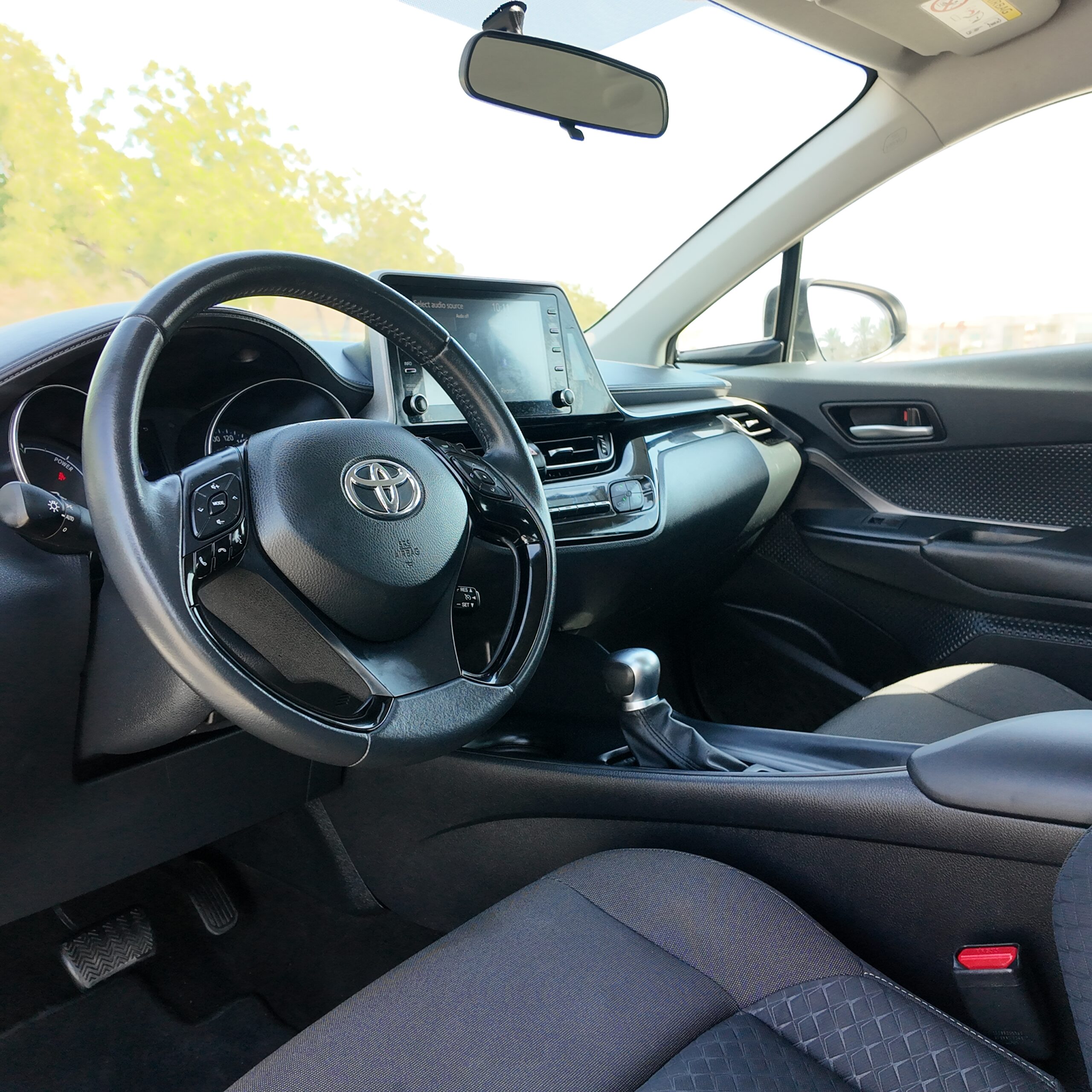 
								Toyota C-HR GX 2021 Hybrid full									