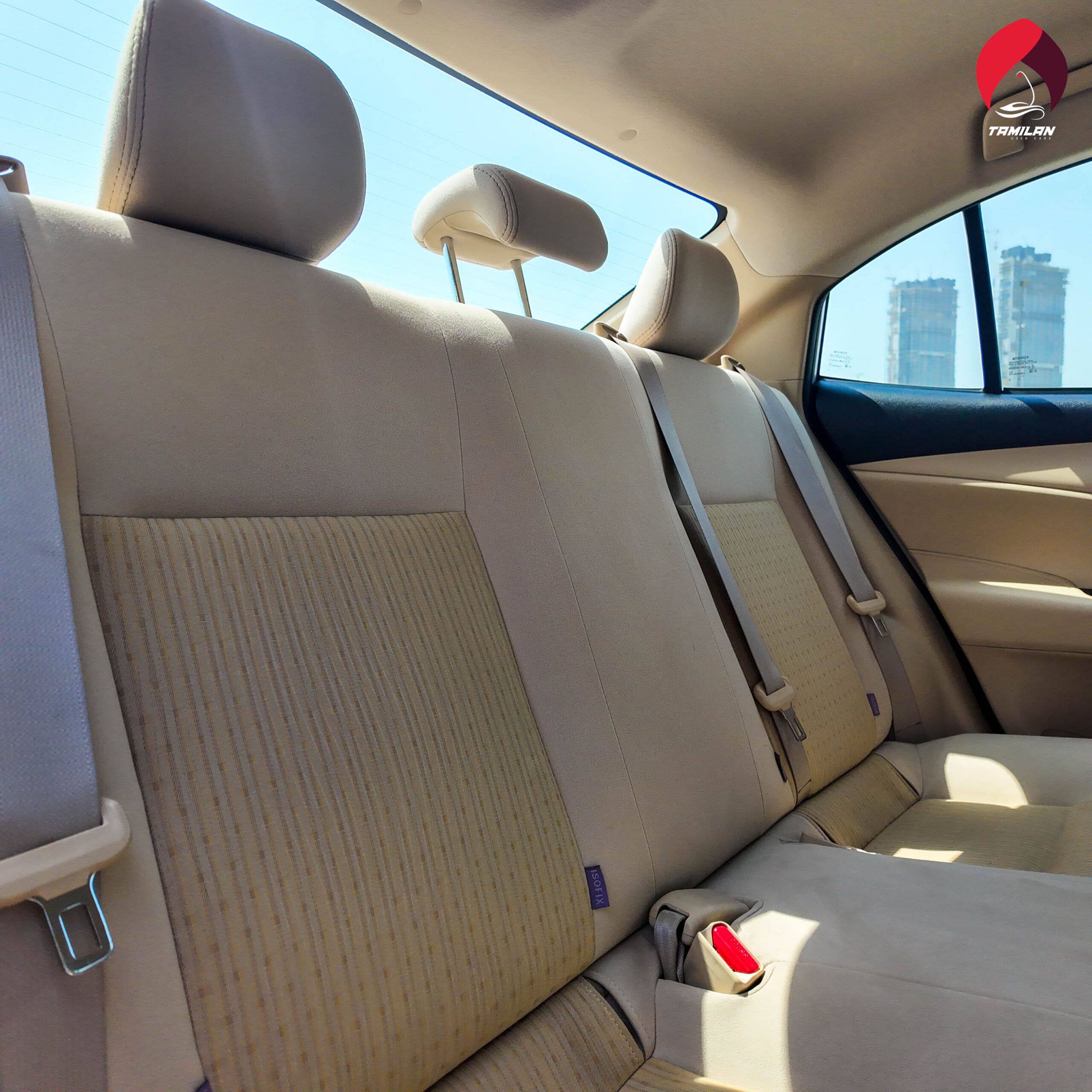 
								Toyota Yaris 2022 Silver full									