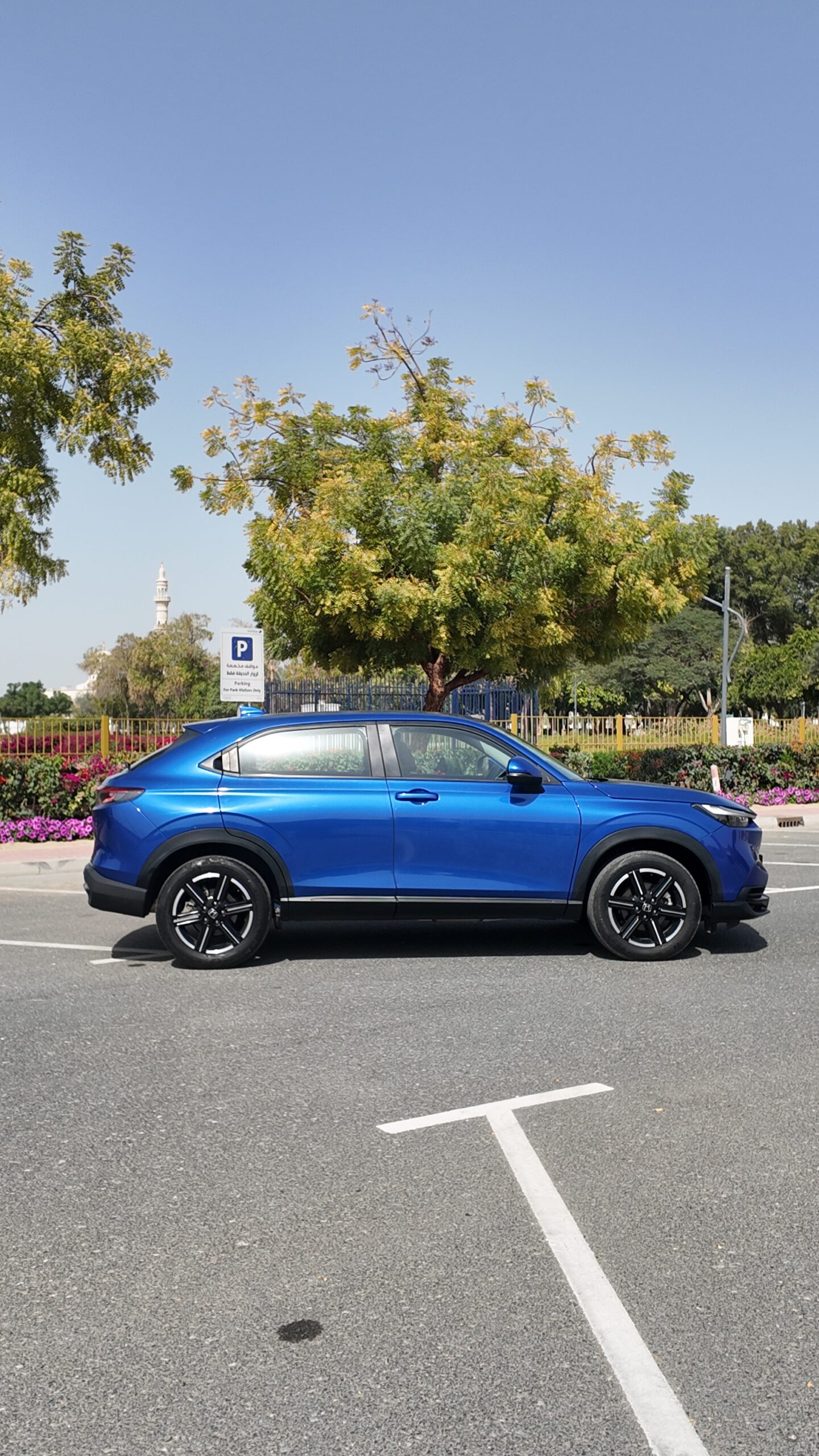 
								Honda HRV 2022 GCC New Shape full									