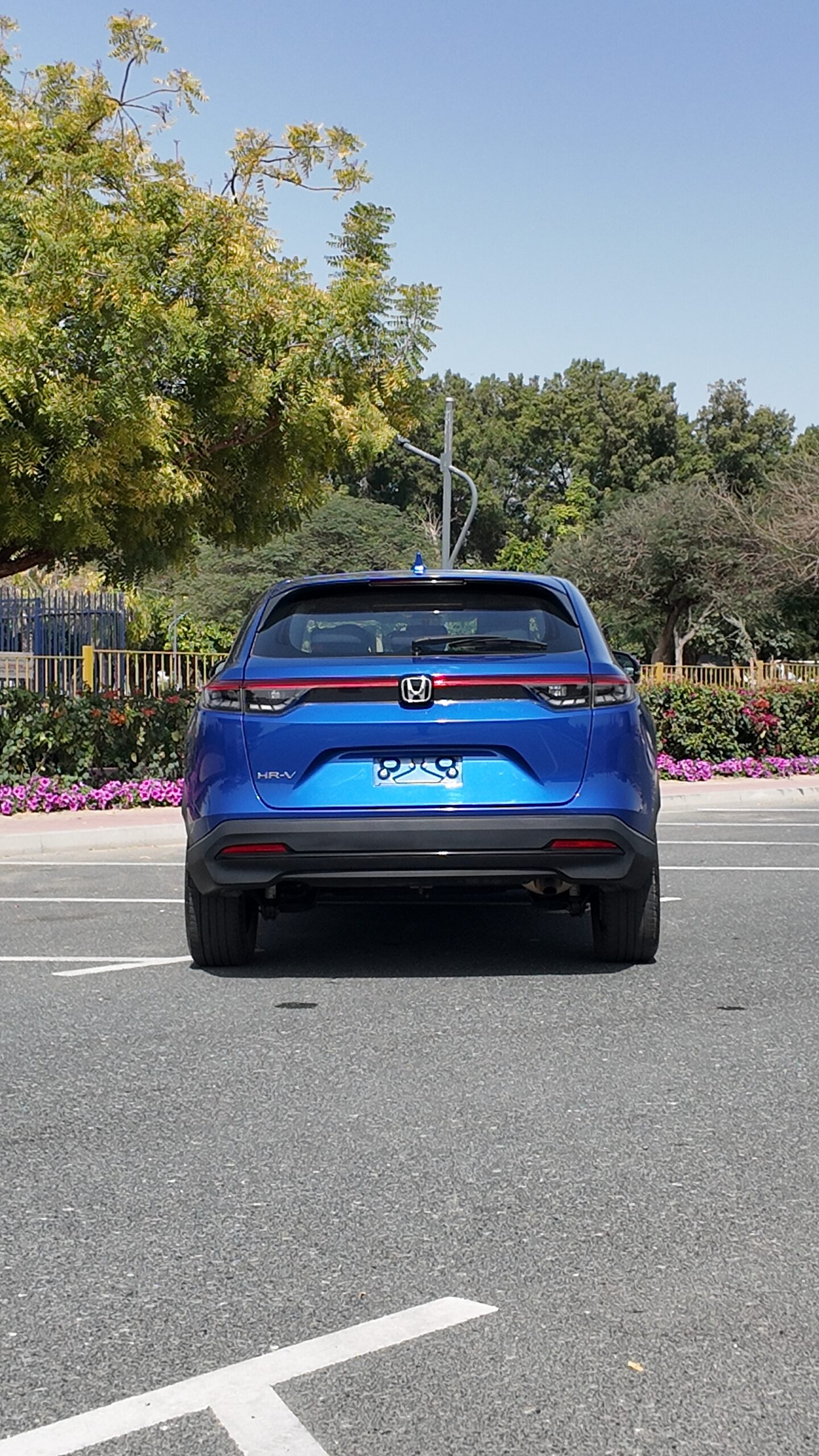 
								Honda HRV 2022 GCC New Shape full									