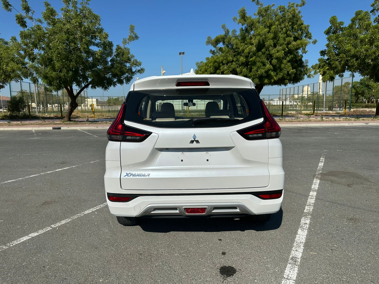 
								Mitsubishi Xpander 2022 full									