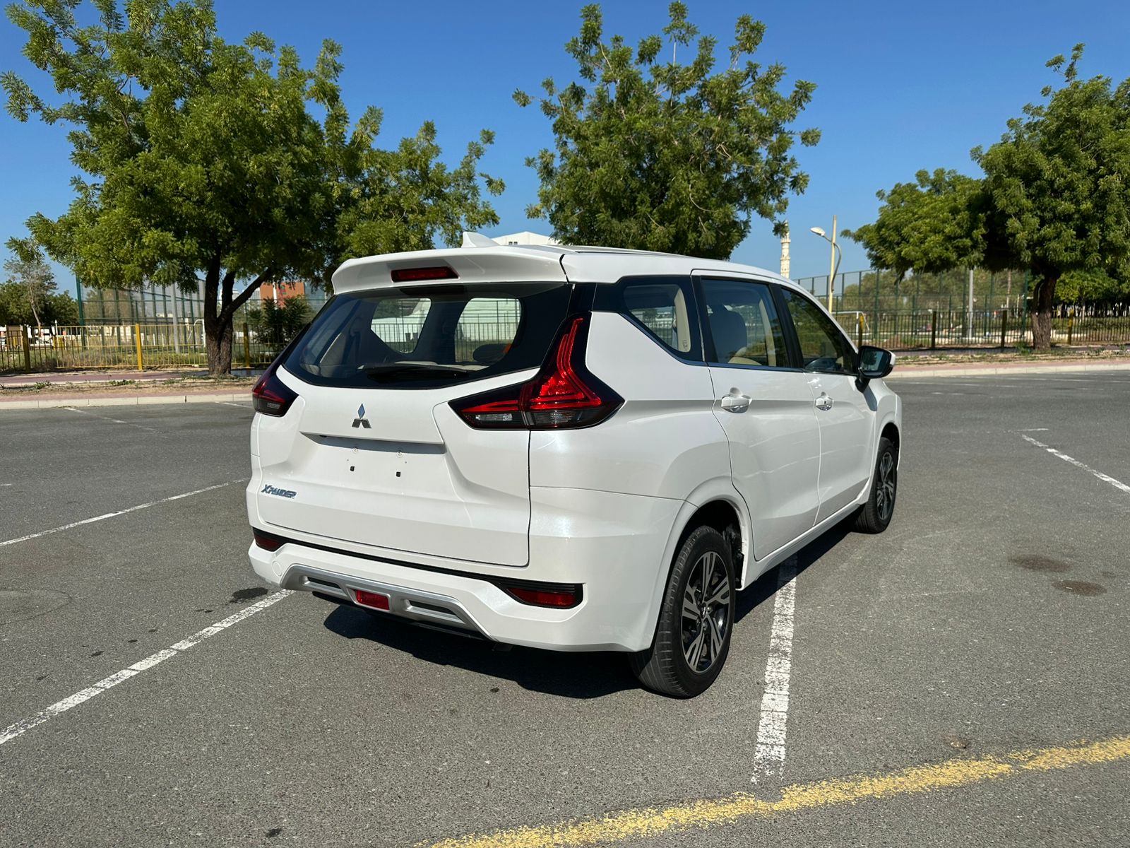 
								Mitsubishi Xpander 2022 full									