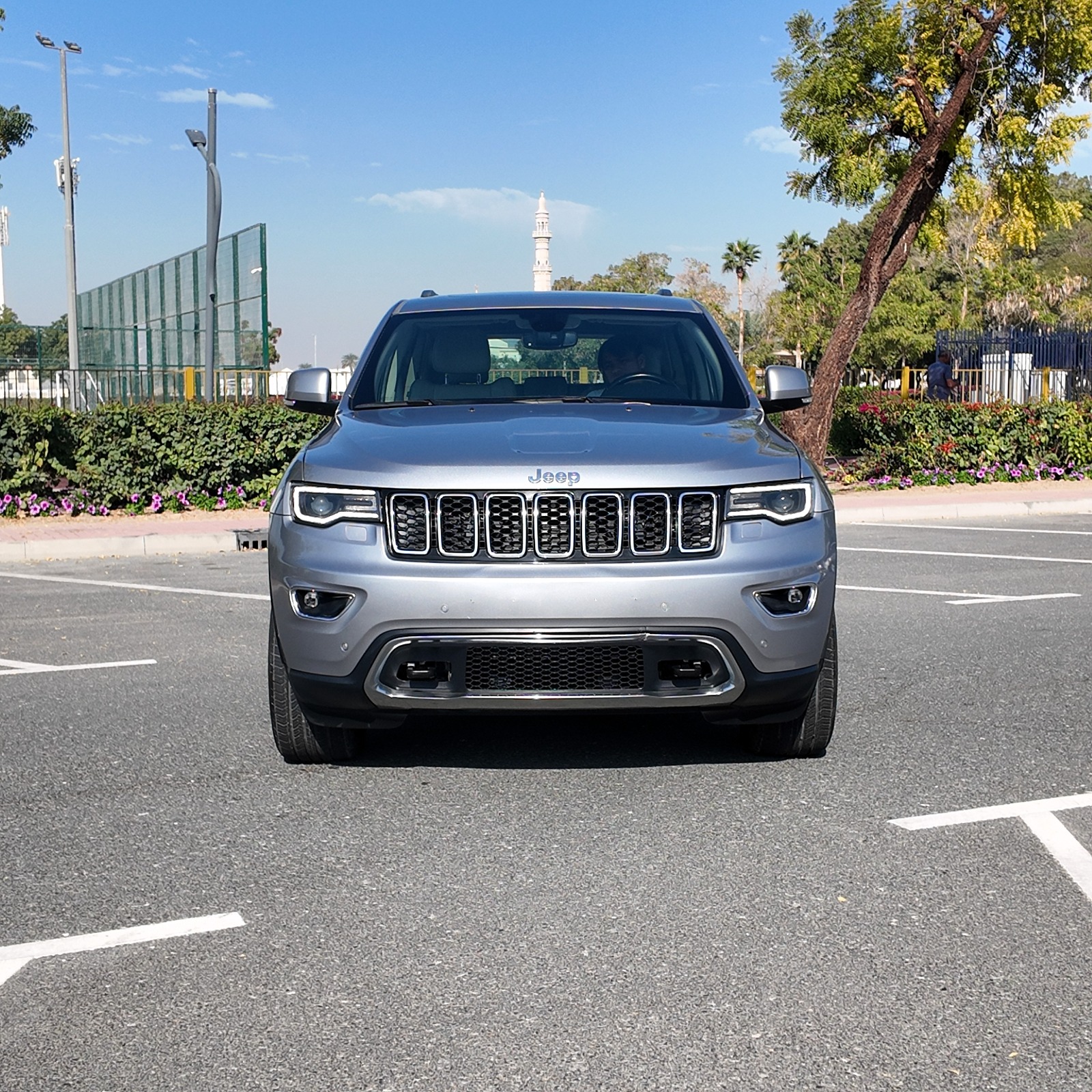 
								Jeep Grand Cherokee Limited 4/4 full									