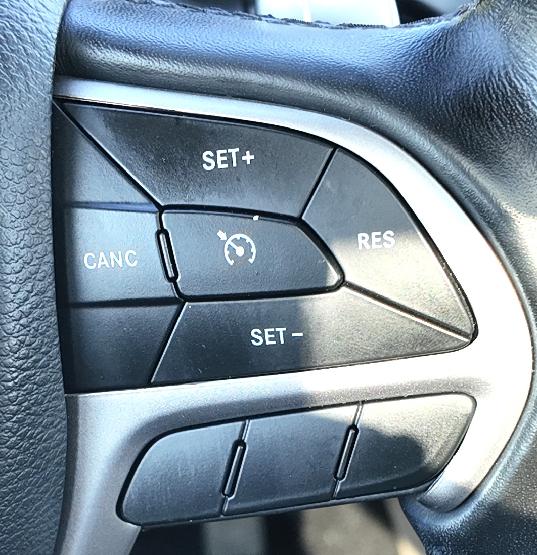 
								Jeep Grand Cherokee Limited 4/4 full									