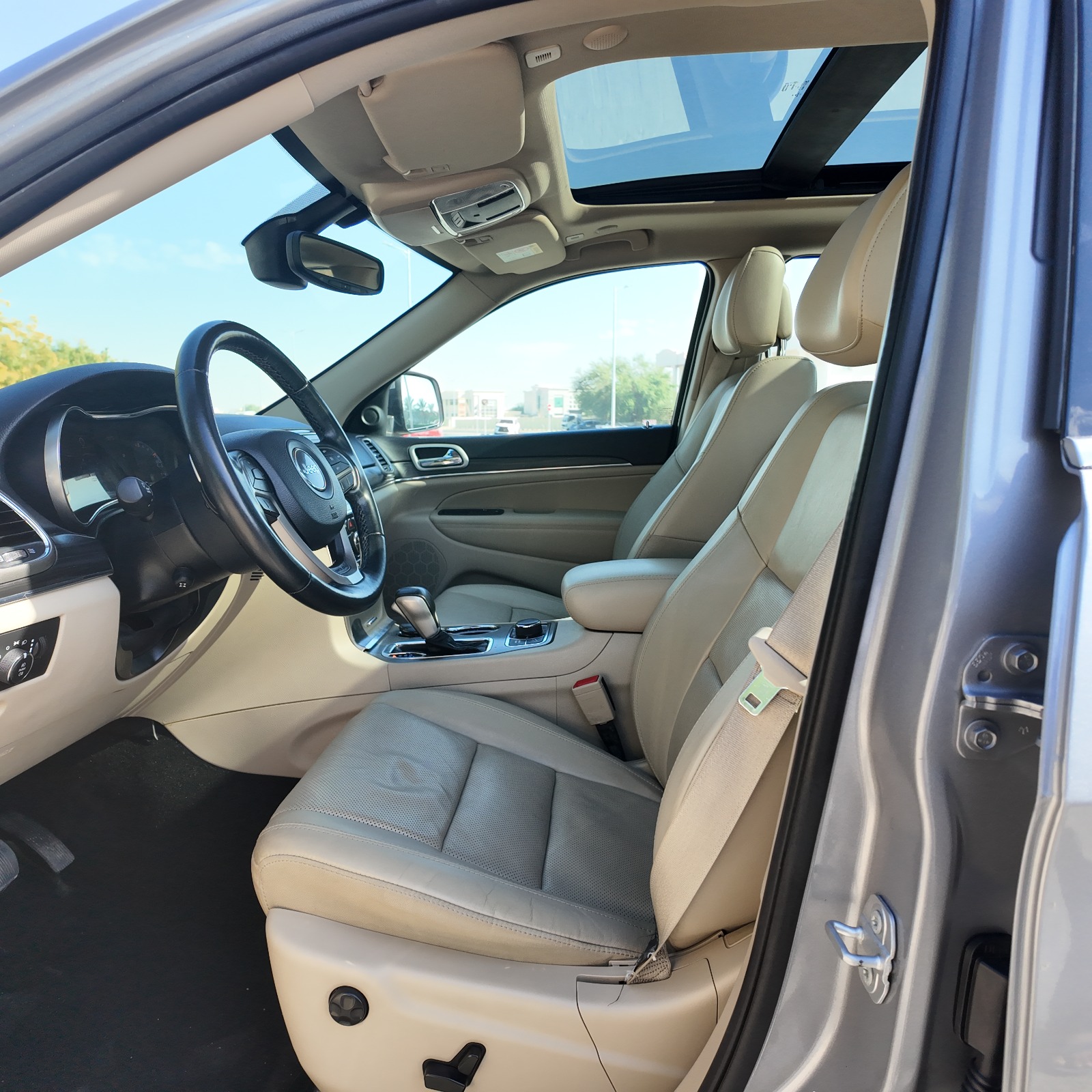 
								Jeep Grand Cherokee Limited 4/4 full									