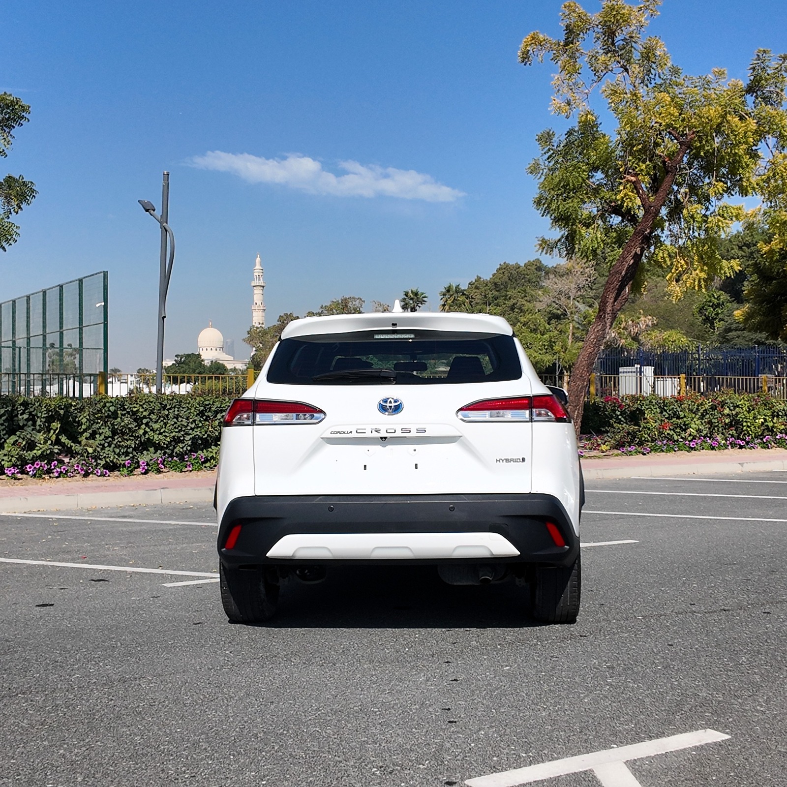 
								TOYOTA COROLLA CROSS HYBRID 2022 full									