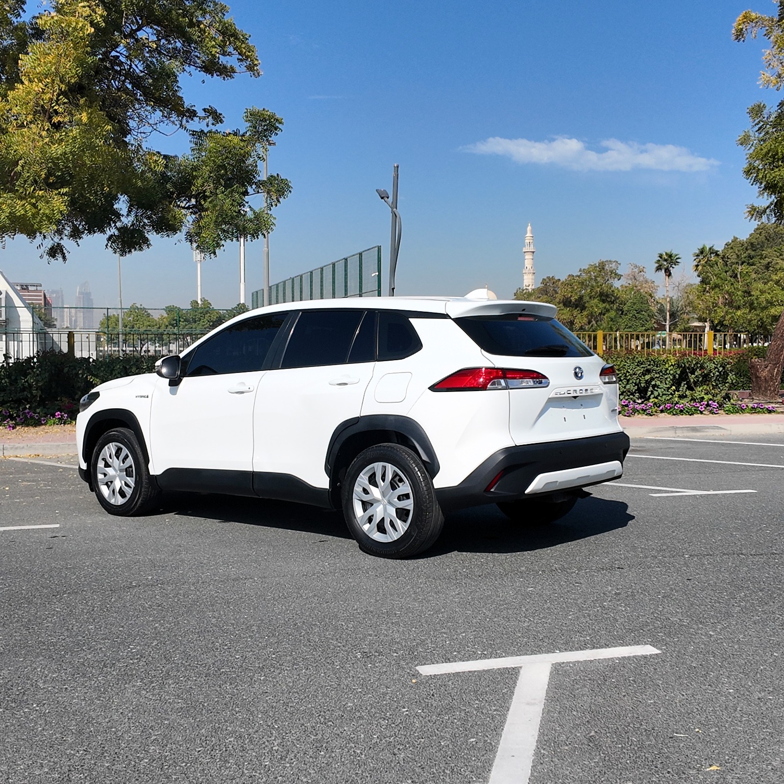 
								TOYOTA COROLLA CROSS HYBRID 2022 full									