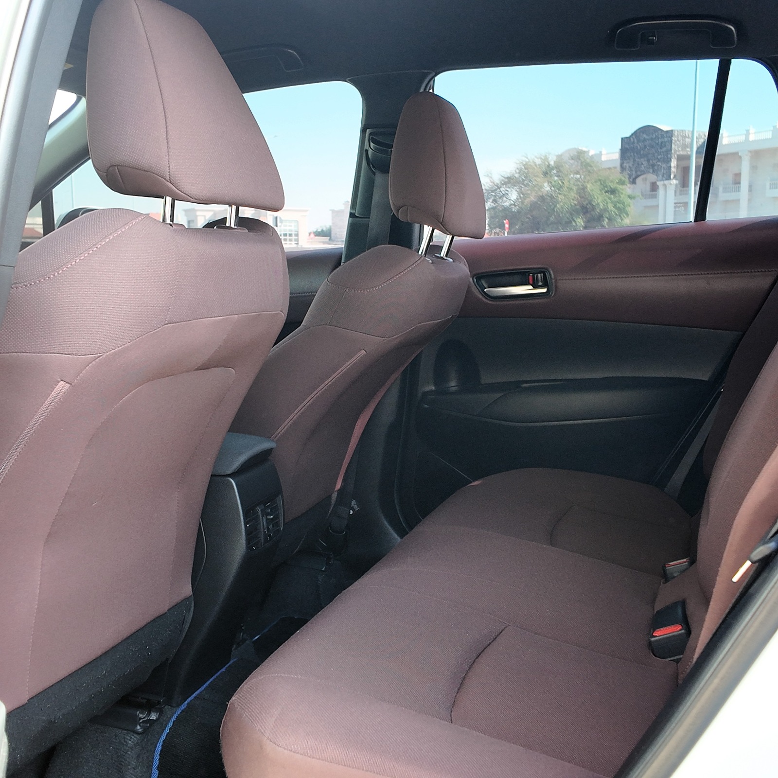 
								TOYOTA COROLLA CROSS HYBRID 2022 full									