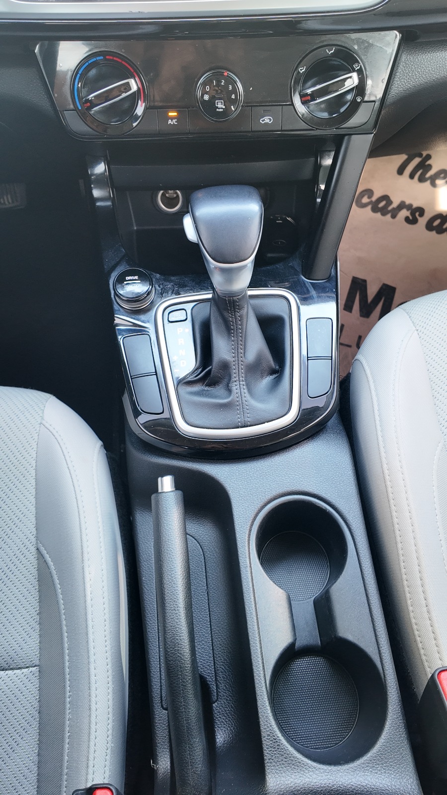 
								Kia Seltos Ex Full Option 2020 full									