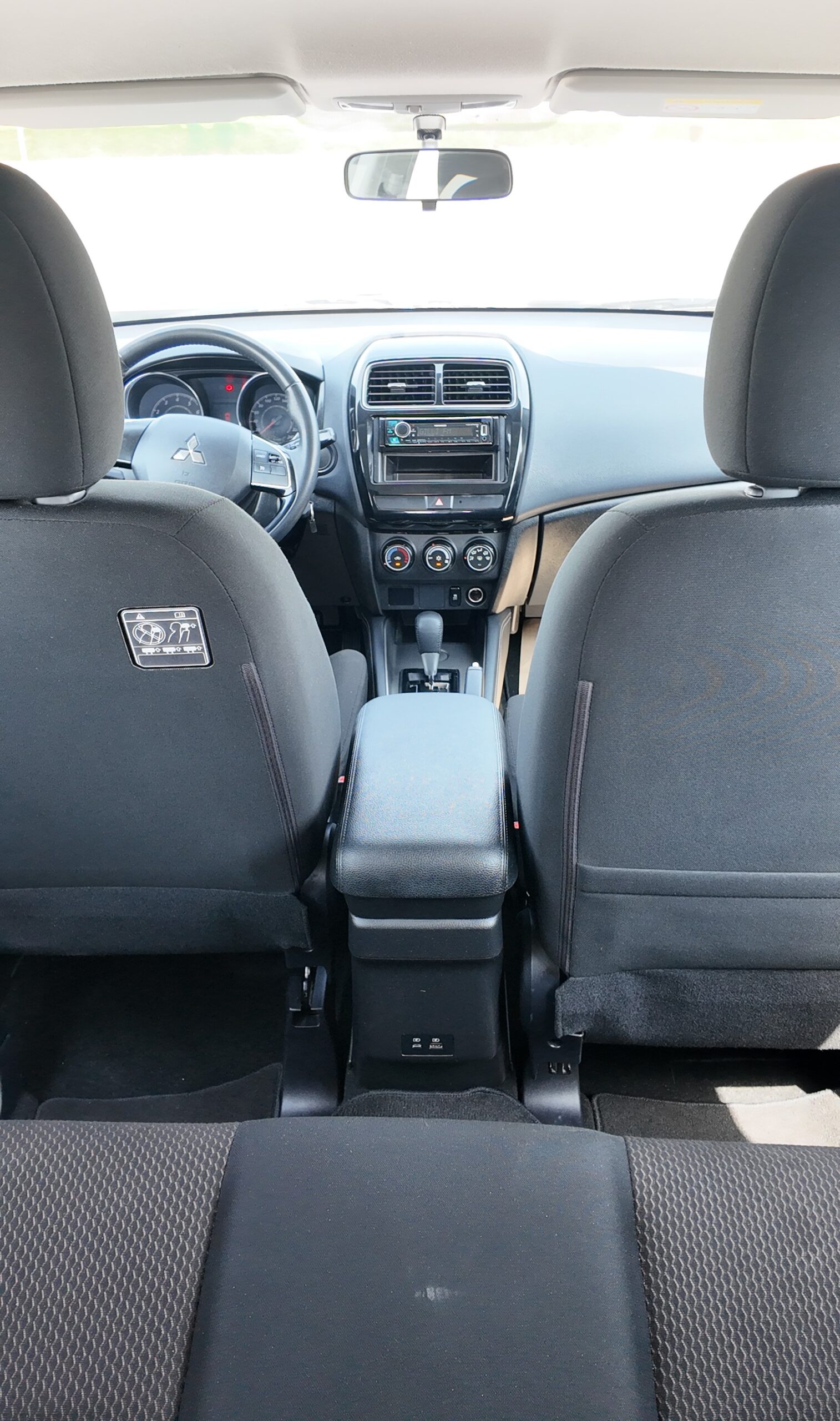 
								Mitsubishi ASX 2.0 L| full									