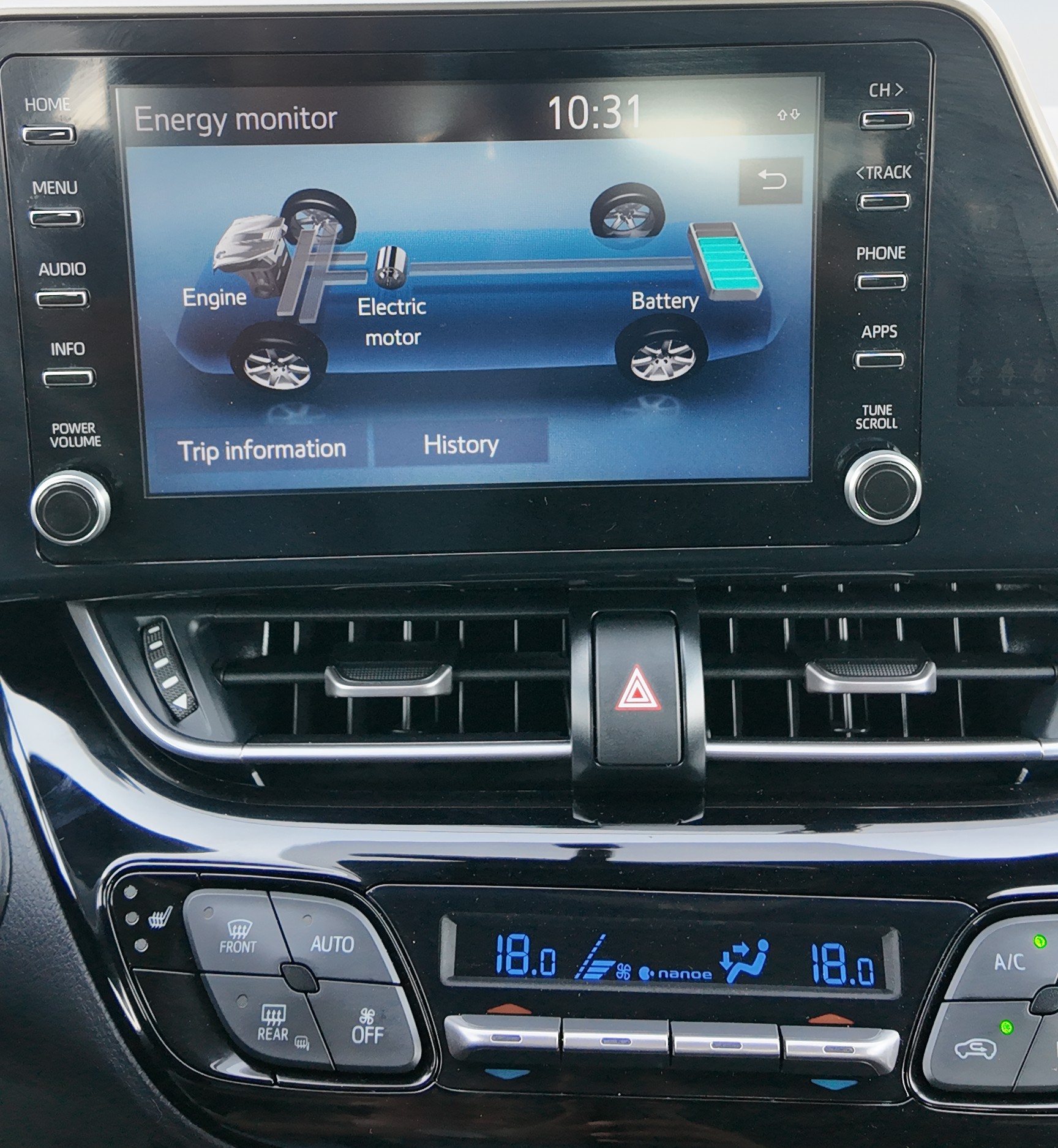 
								2021 | Toyota CH-R HYBRID | RED/BLACK | Service History full									