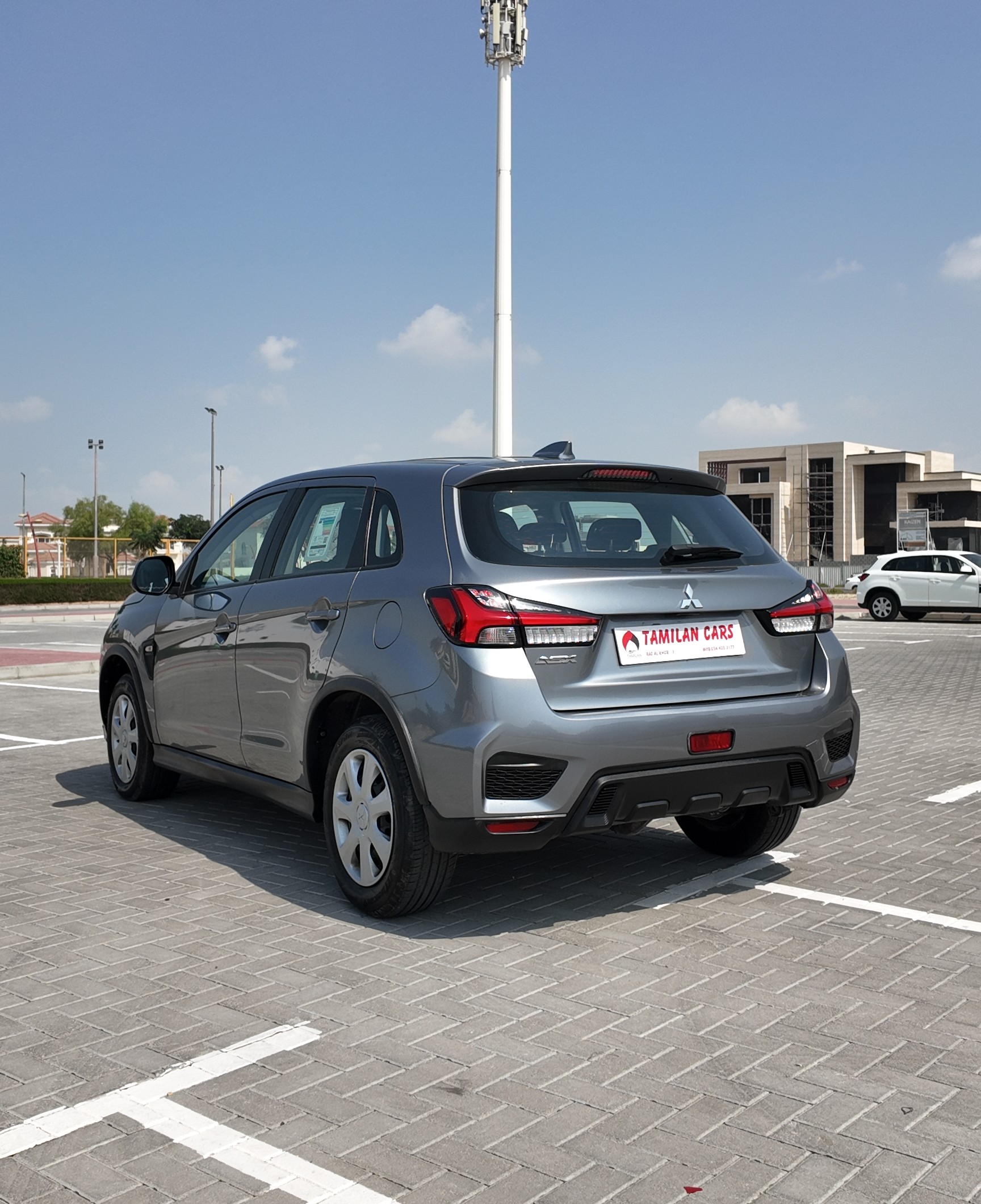 
								Mitsubishi ASX 2.0 L| full									