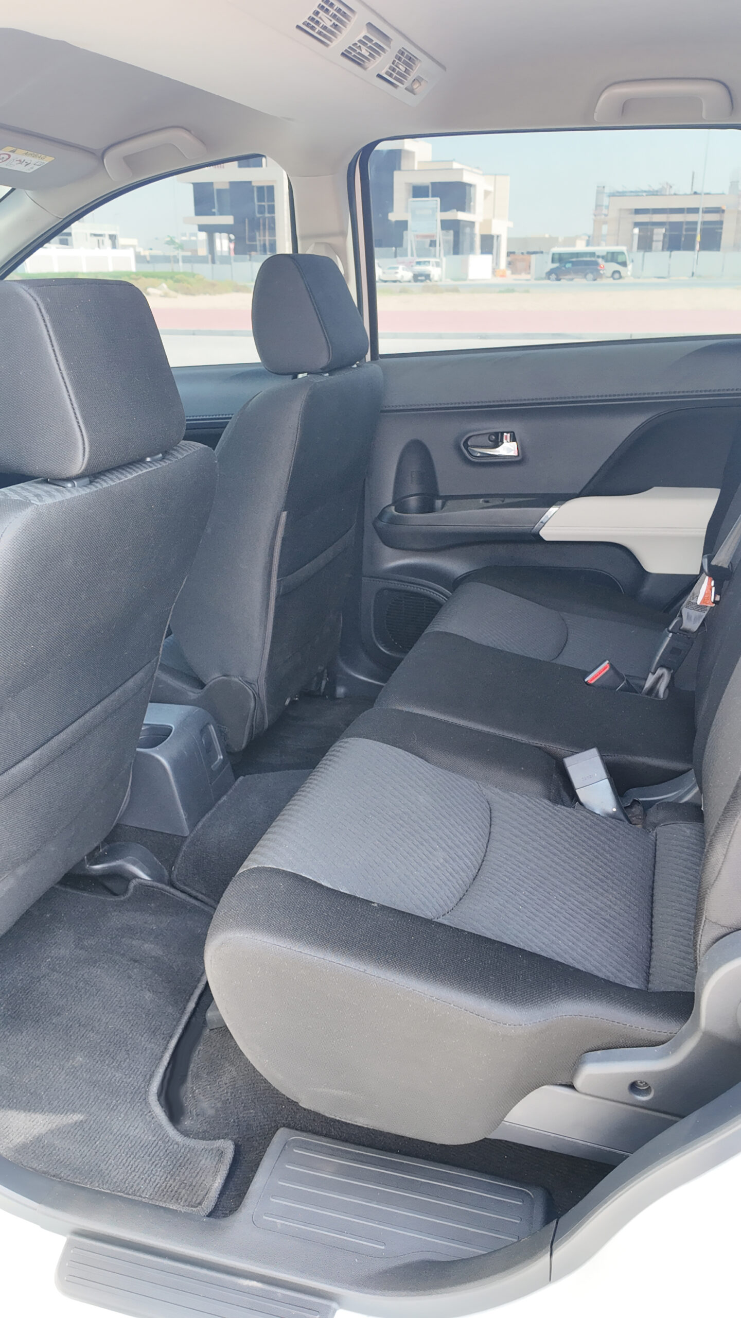 
								2021 Toyota Rush 1.5l Economy Car full									