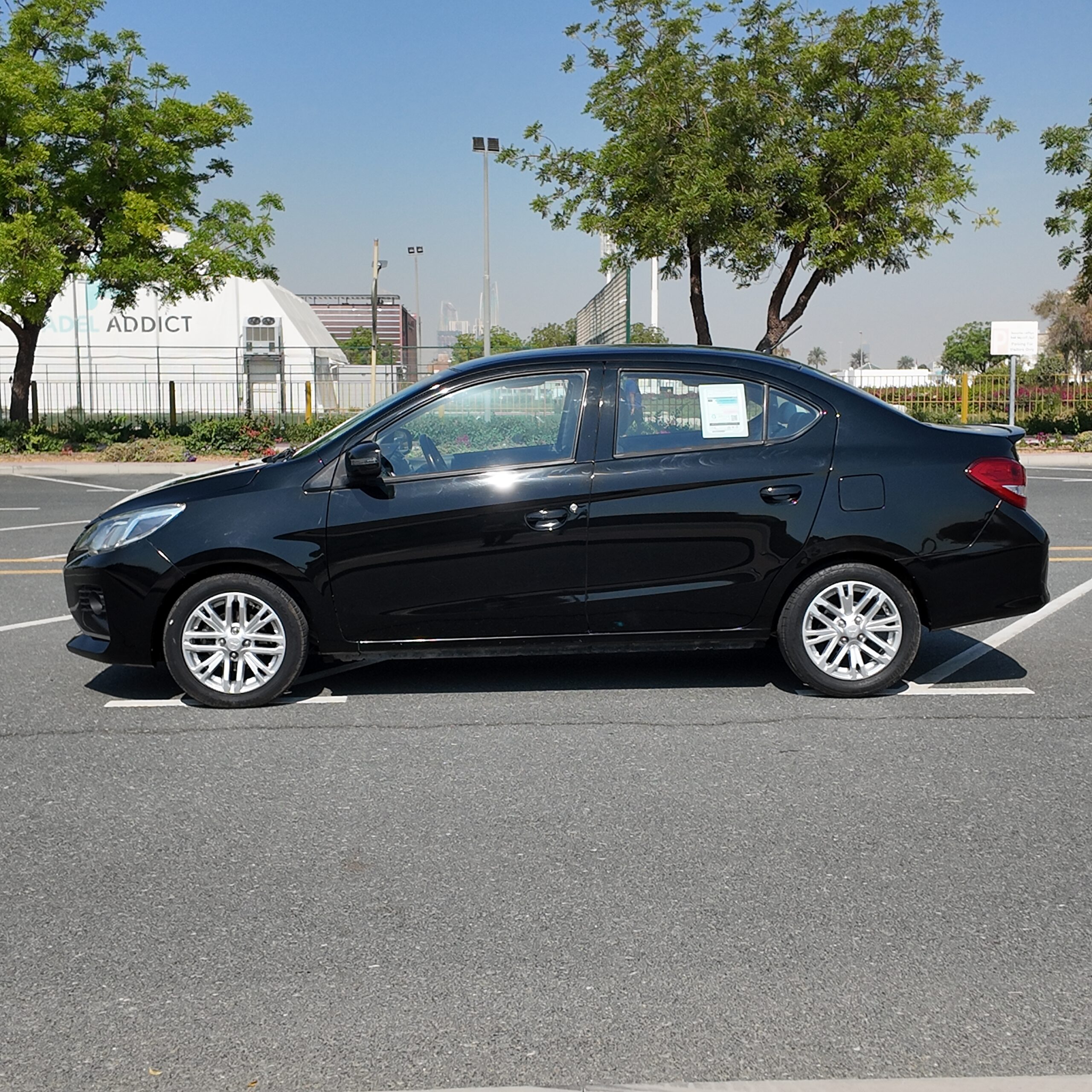 
								2021 Mitsubishi Attrage full									