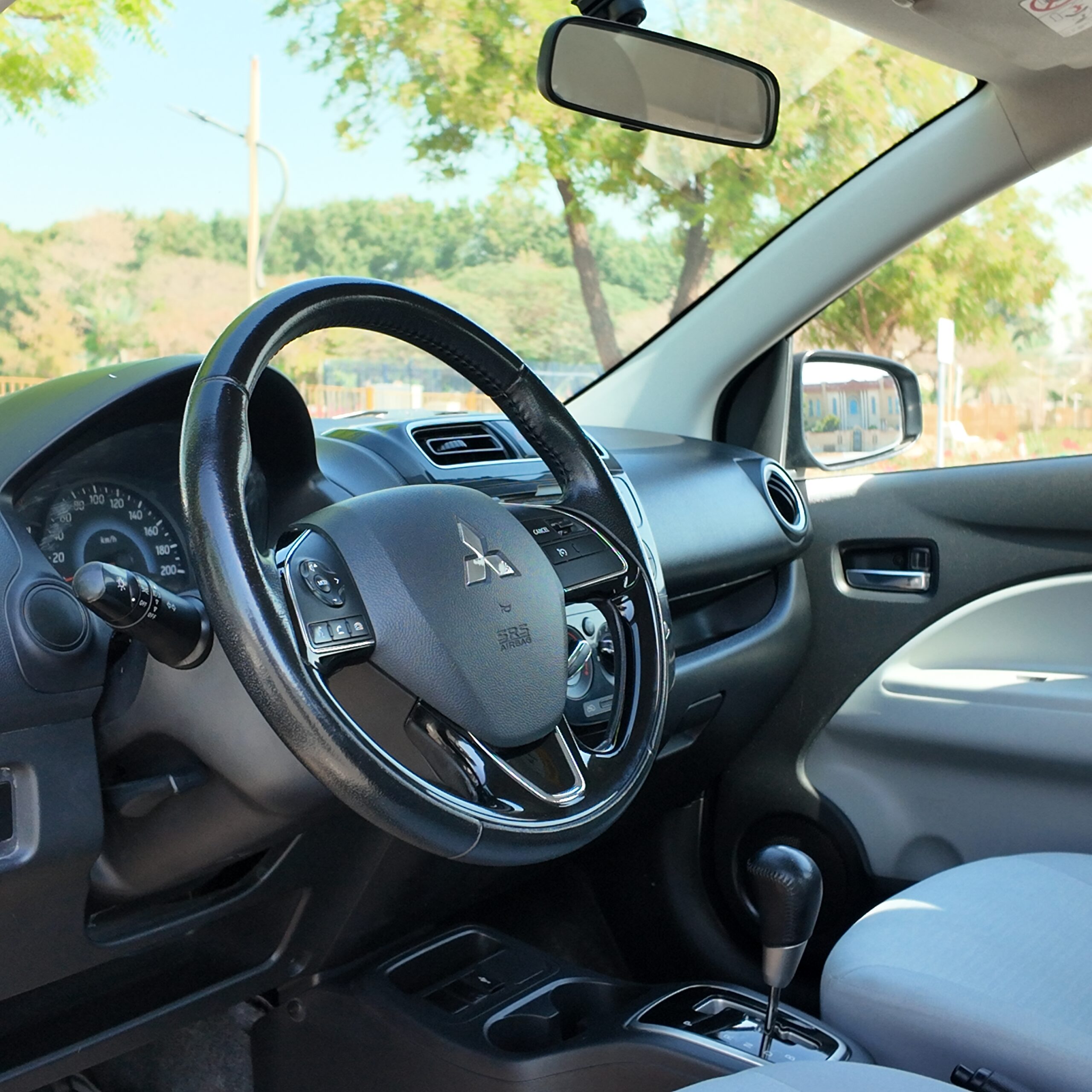 
								2021 Mitsubishi Attrage full									