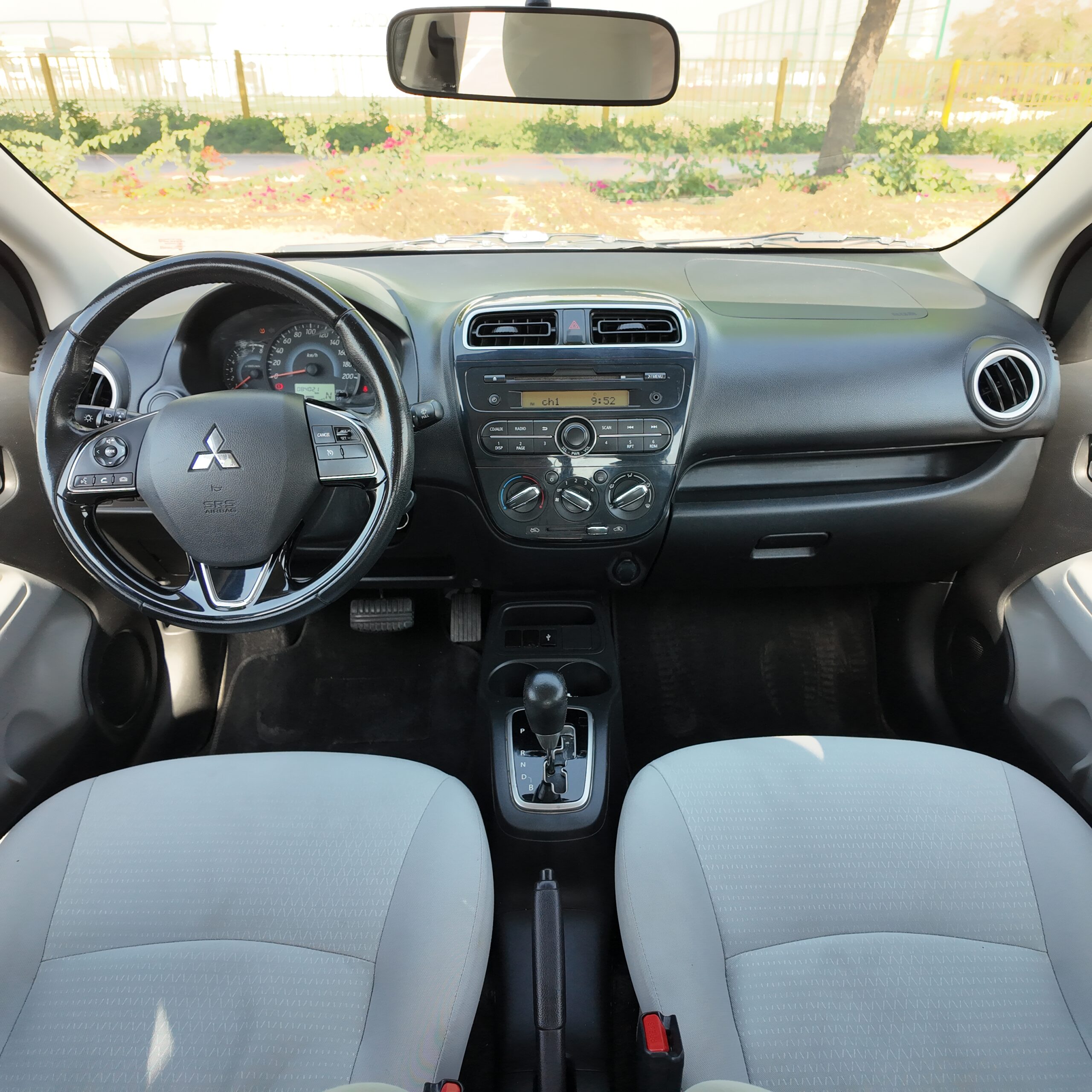 
								2021 Mitsubishi Attrage full									