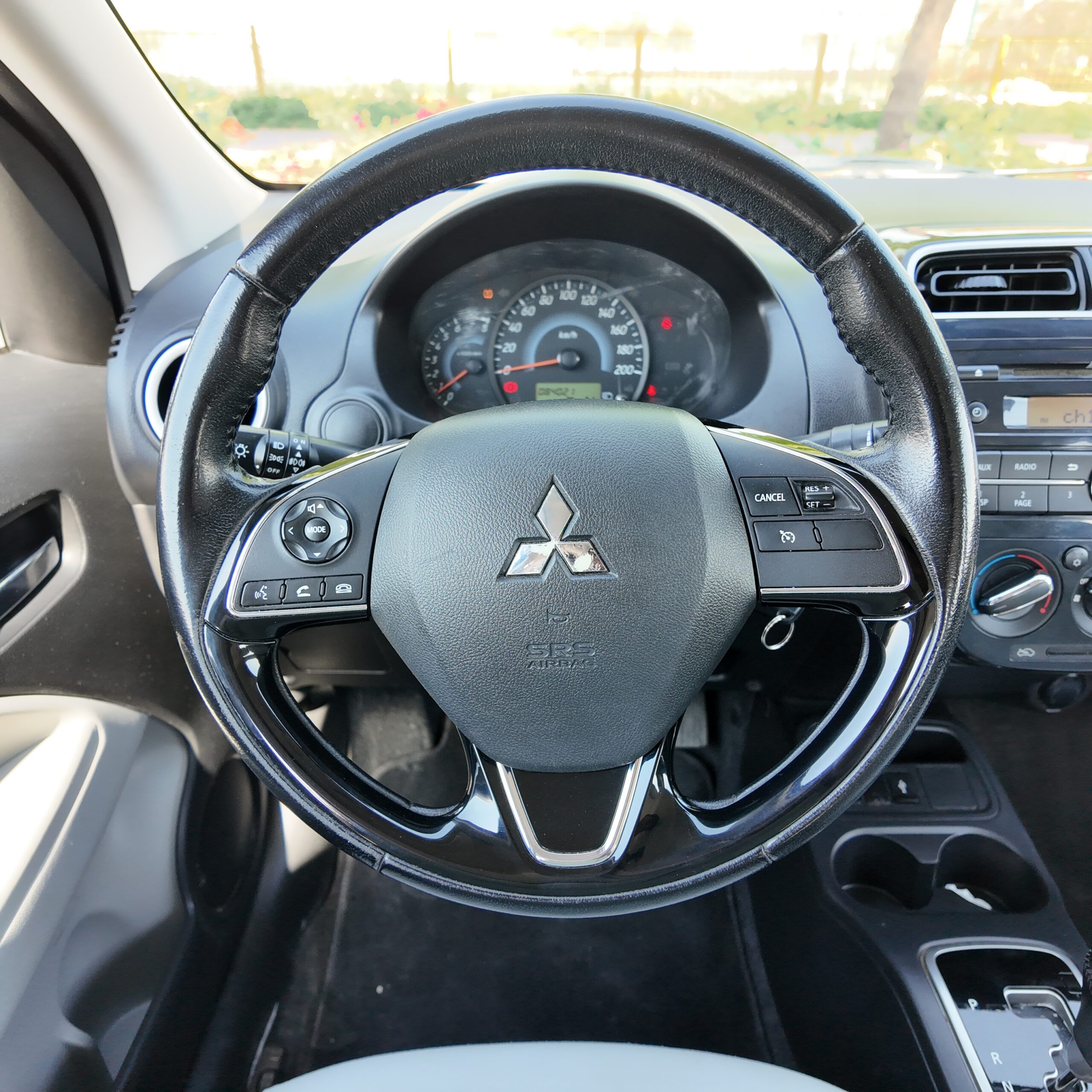 
								2021 Mitsubishi Attrage full									