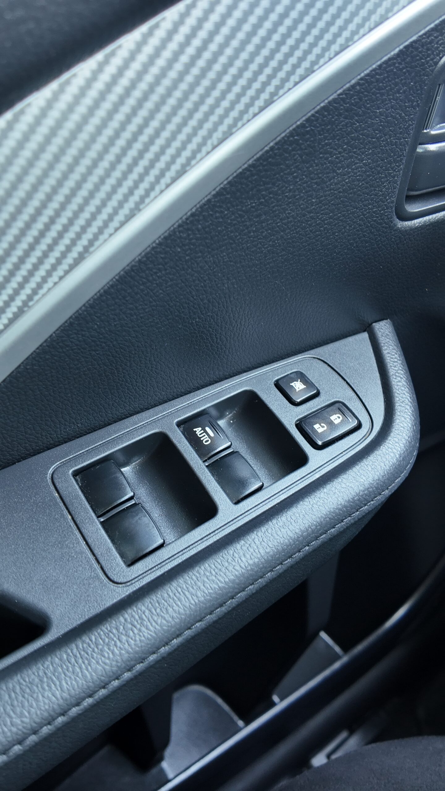 
								2022 Mitsubishi Xpander 1.5 Highline 7 Seater full									