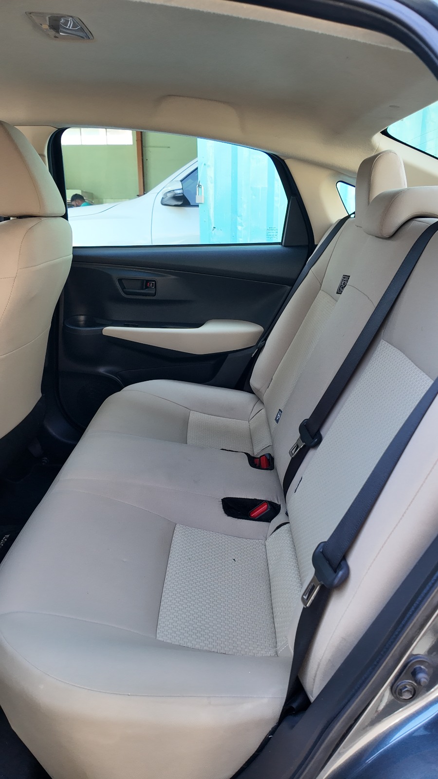 
								2023 Toyota Yaris full									