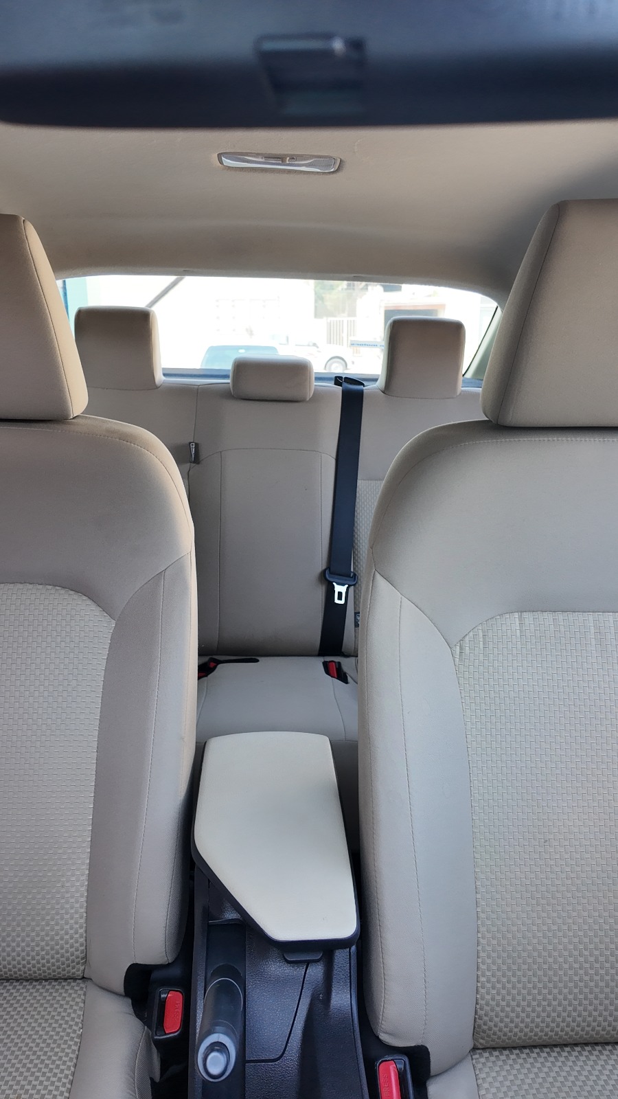 
								2023 Toyota Yaris full									