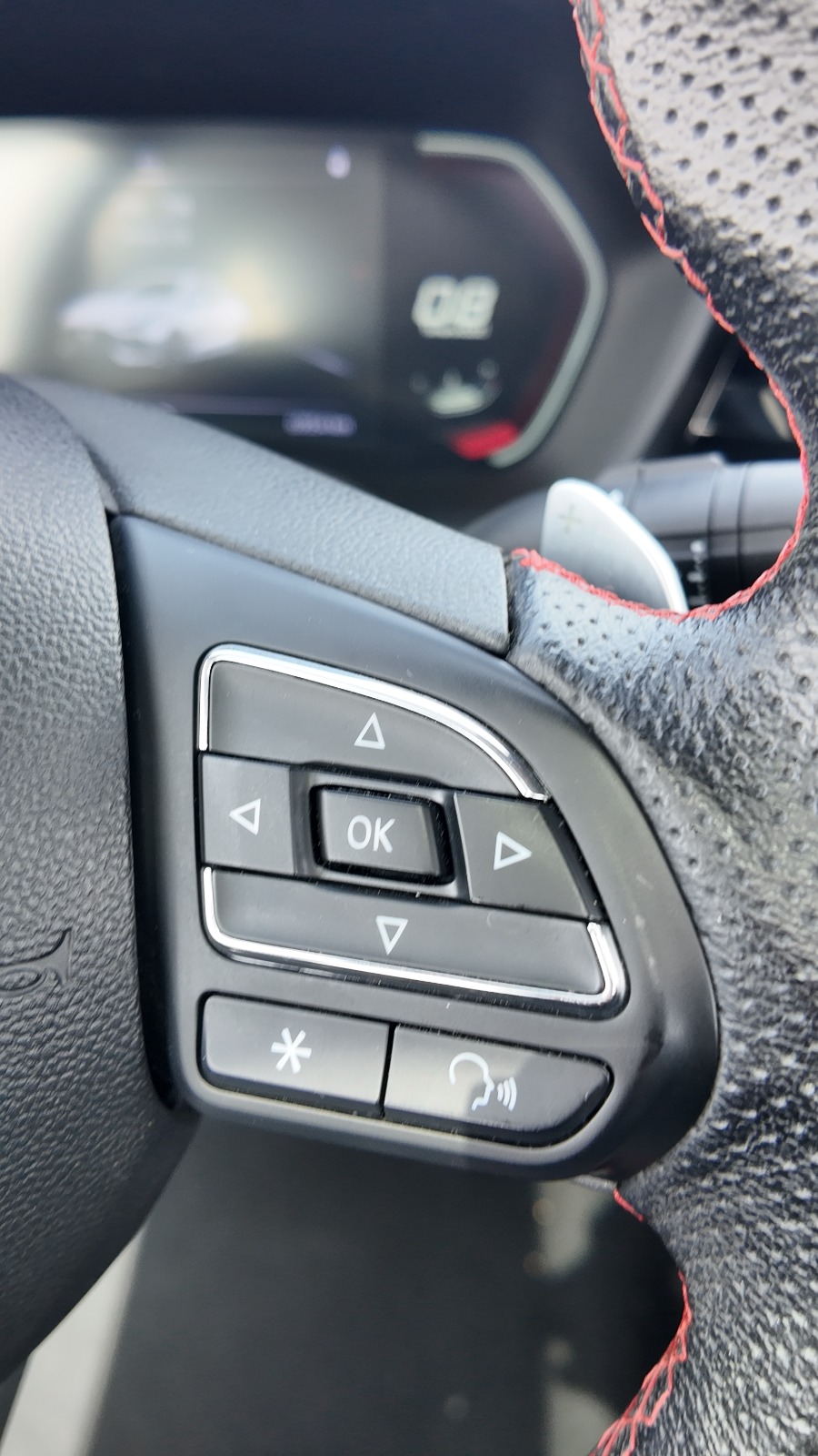 
								2023 MG GT 1.5 Turbo full									