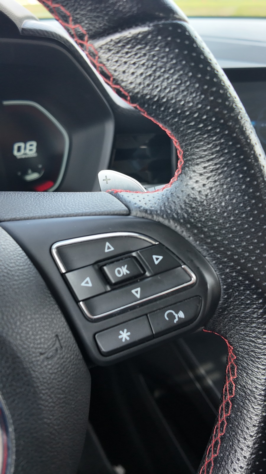 
								2023 MG GT 1.5 Turbo full									