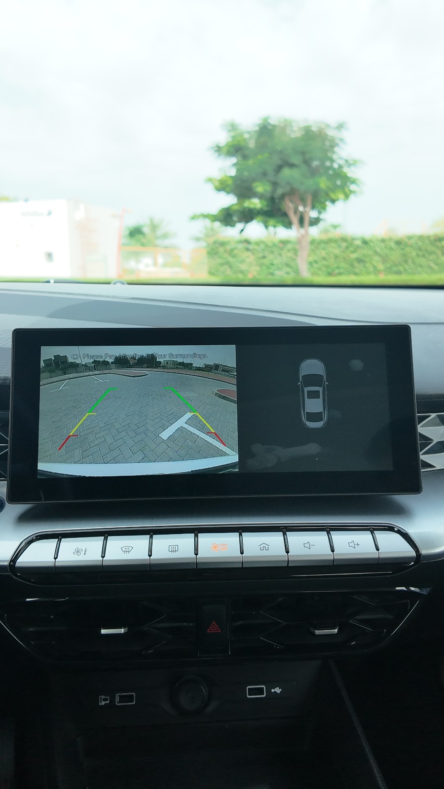 
								2023 MG GT 1.5 Turbo full									