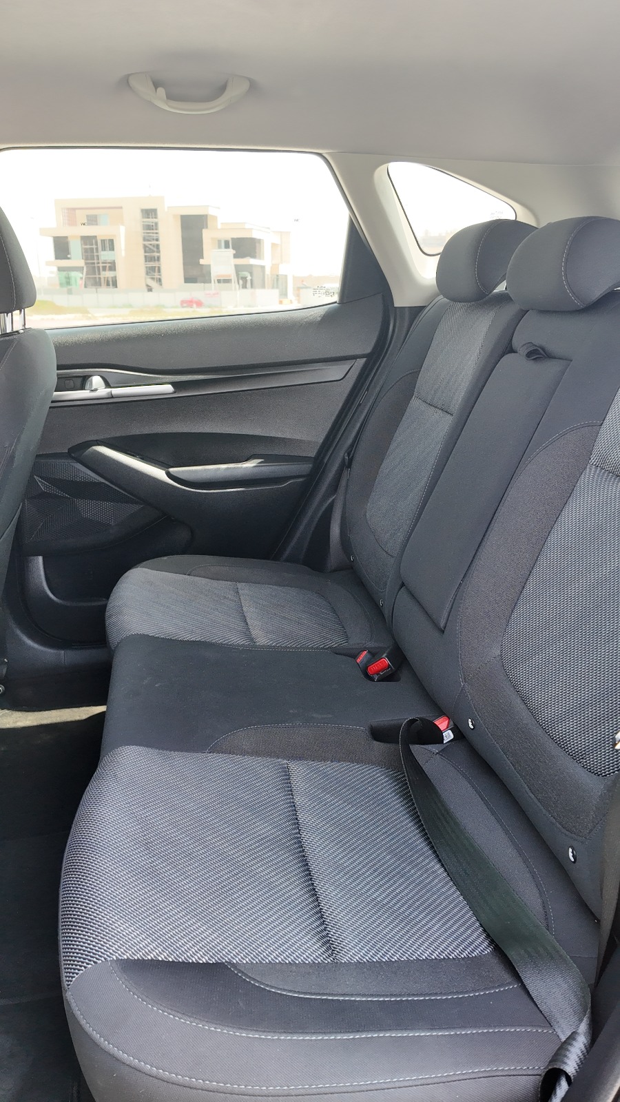
								2023 Kia Seltos 1.6l Grey full									