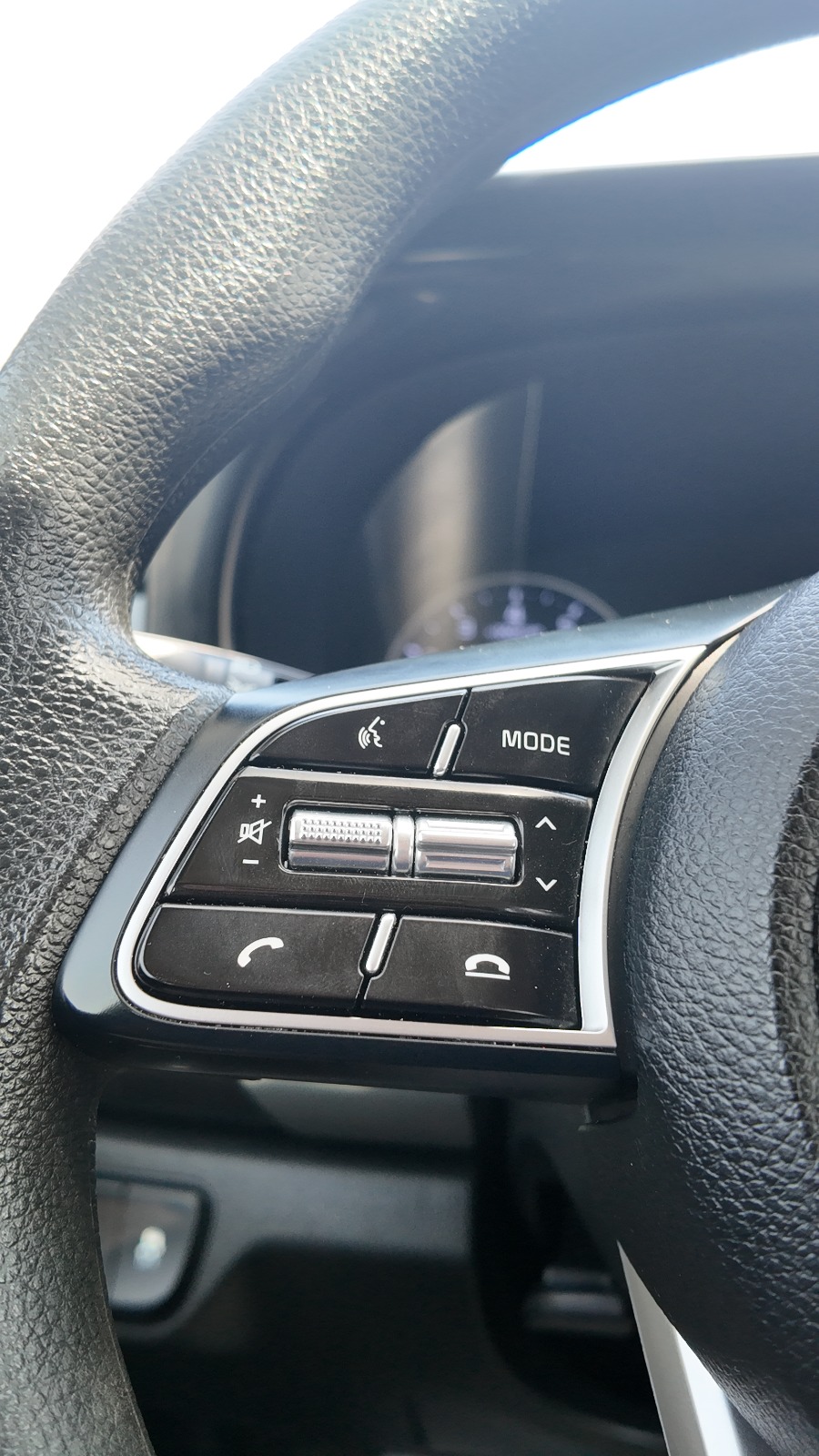 
								2023 Kia Seltos 1.6l Grey full									