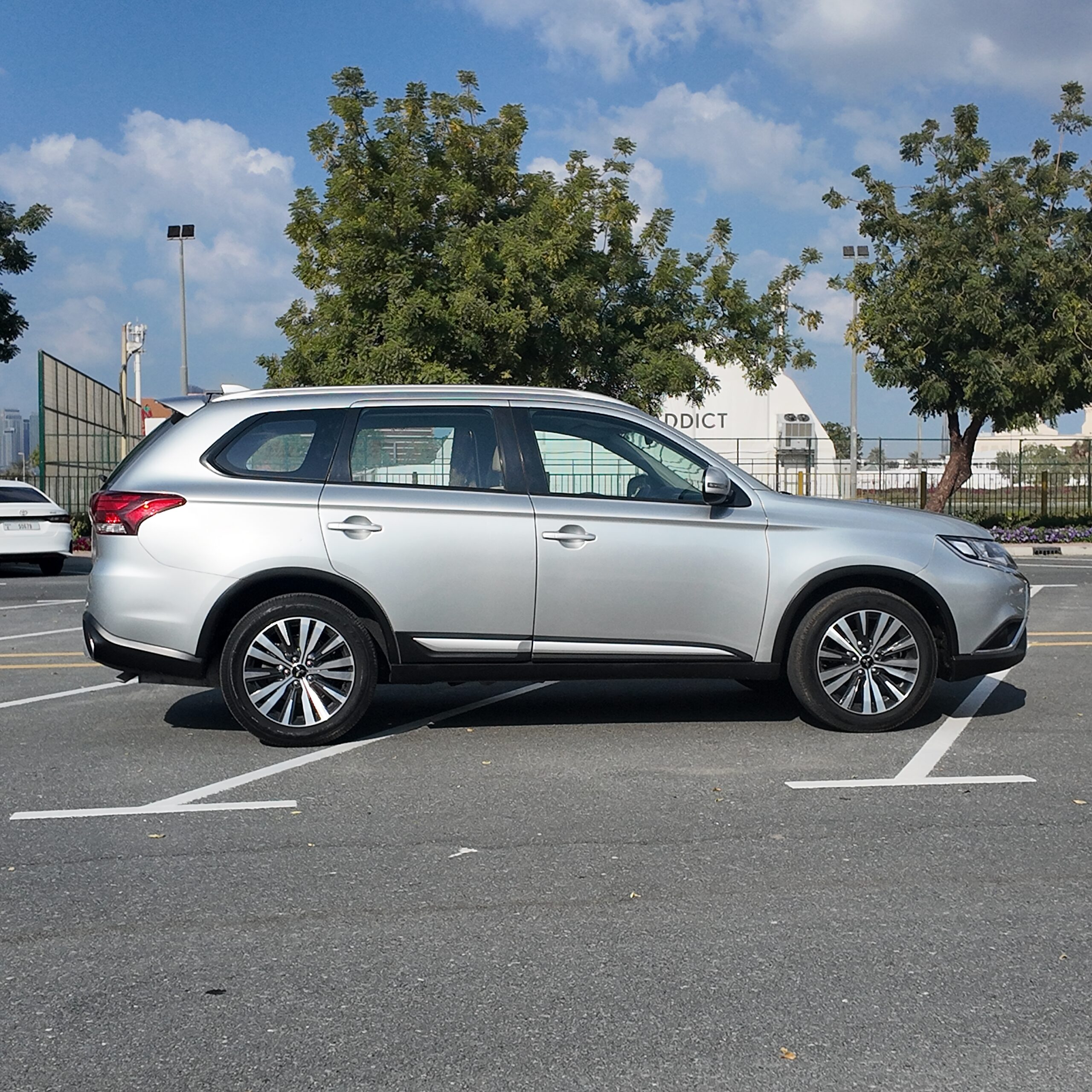 
								2023 Mitsubishi Outlander GLS 4×4 2.5L full									