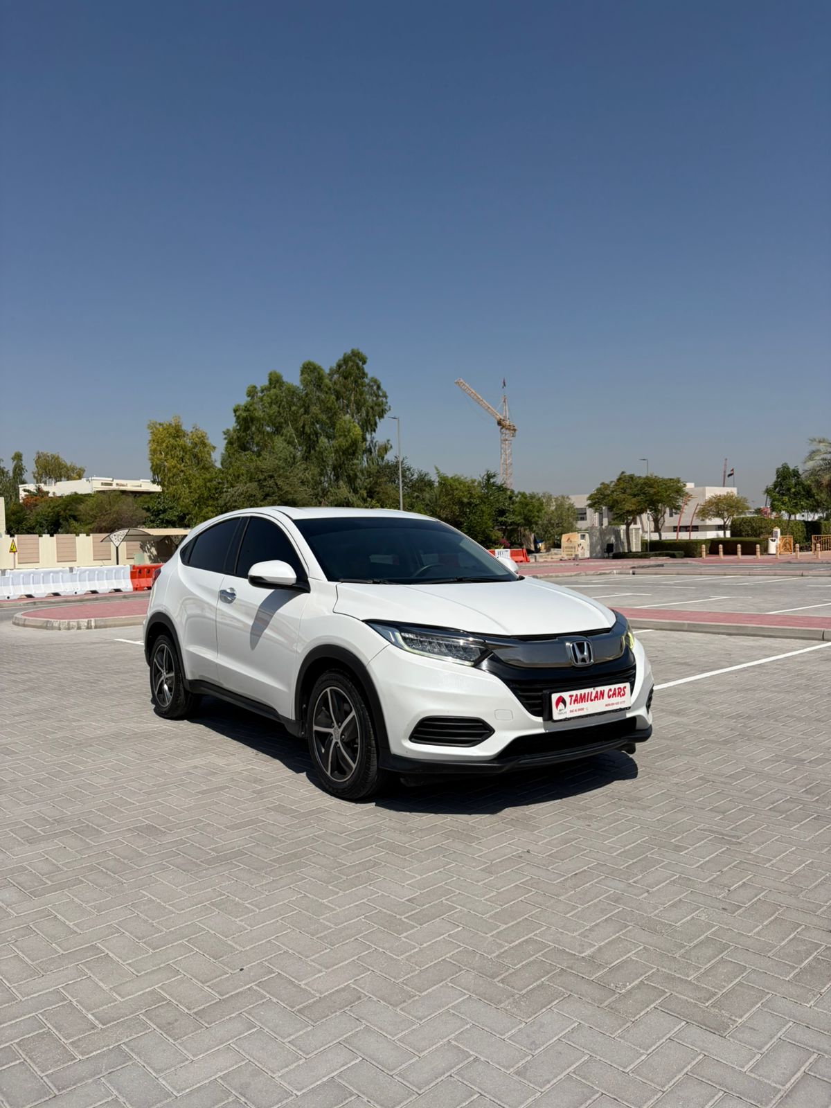 
								2021 Honda HRV 1.8L full									