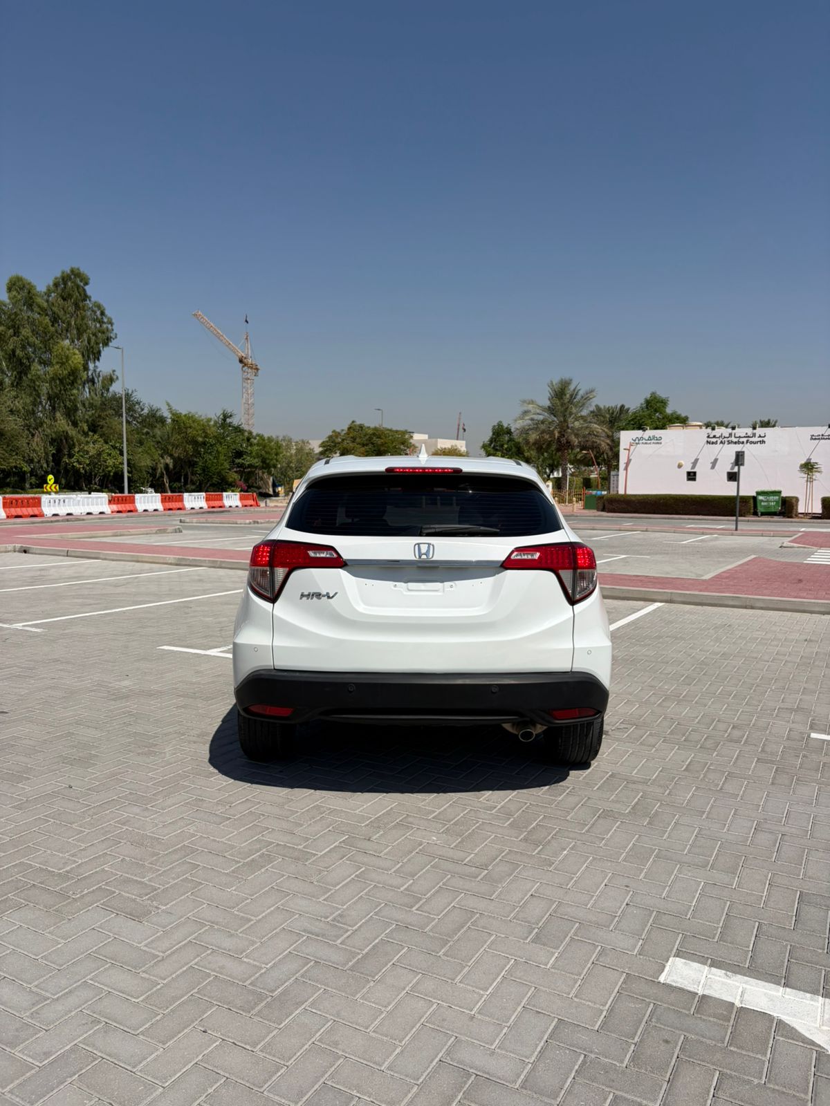 
								2021 Honda HRV 1.8L full									